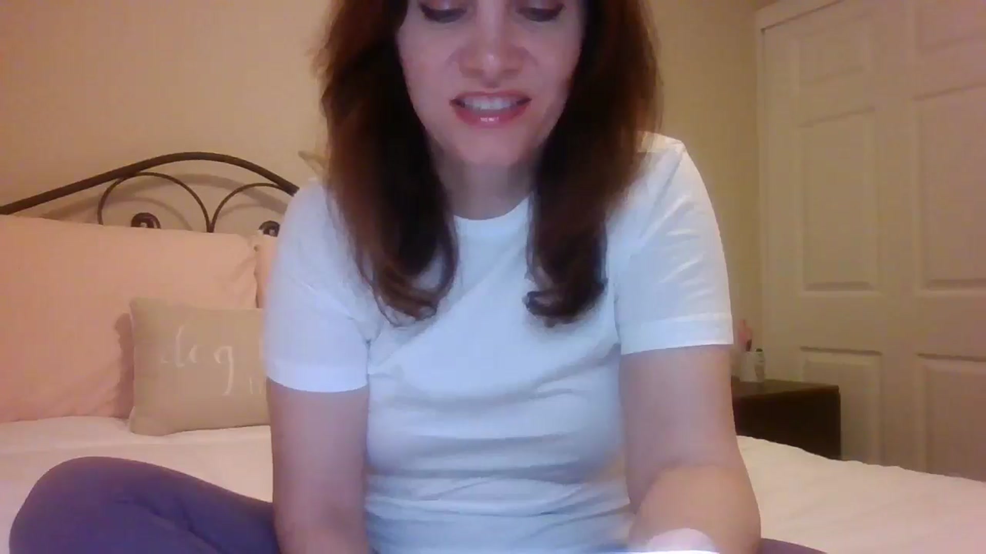 Gallery image thumbnail from LVDOLL's myfreecams stream on, 12/19/2024, 05:38 image 6 of 20