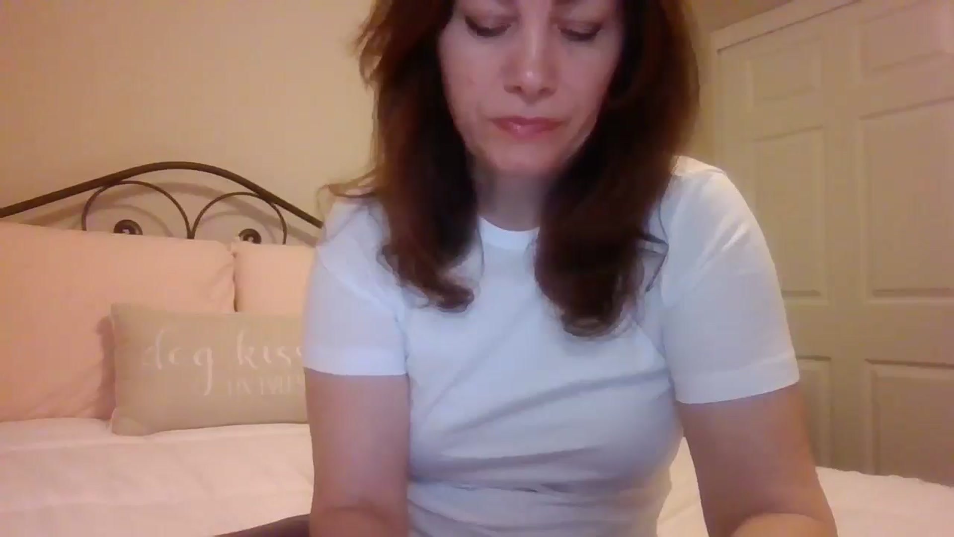 Gallery image thumbnail from LVDOLL's myfreecams stream on, 12/19/2024, 05:38 image 10 of 20