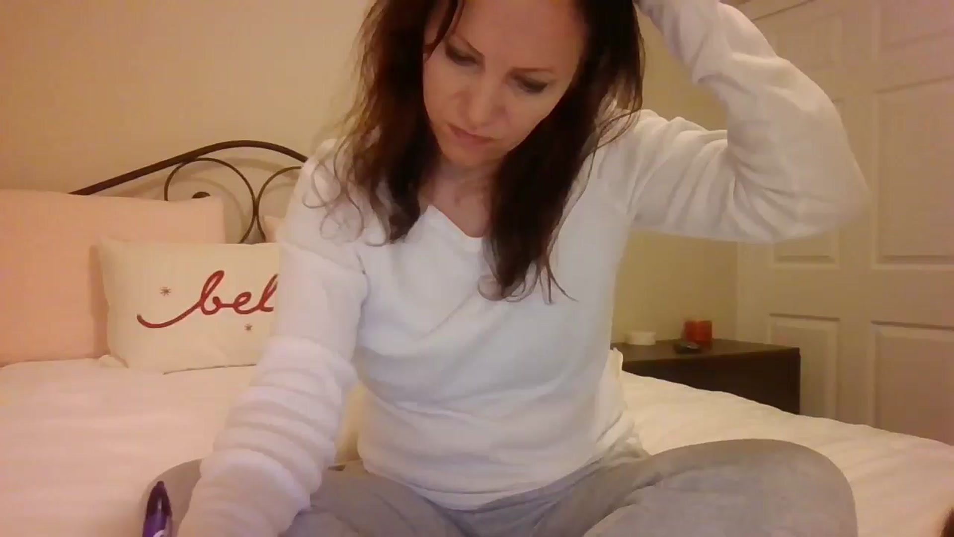 Gallery image thumbnail from LVDOLL's myfreecams stream on, 12/27/2024, 06:31 image 19 of 20