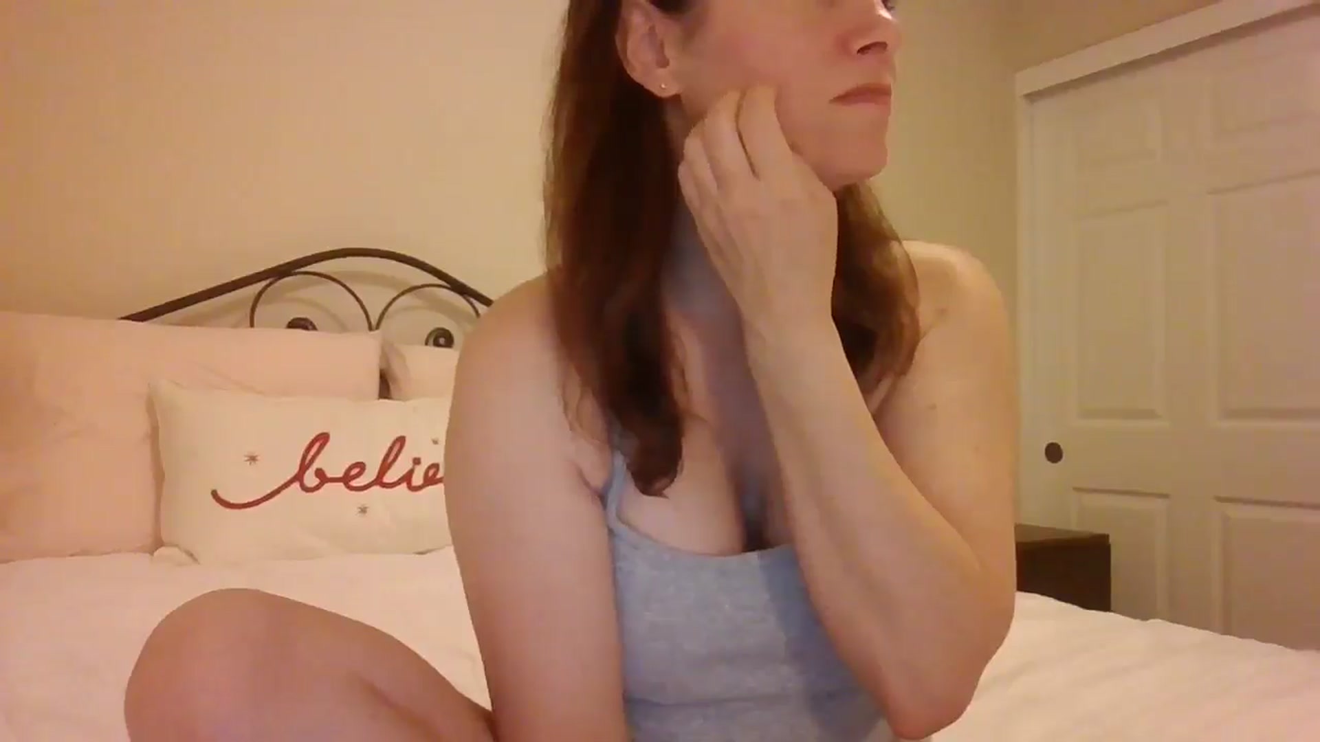 Gallery image thumbnail from LVDOLL's myfreecams stream on, 12/29/2024, 08:10 image 16 of 20