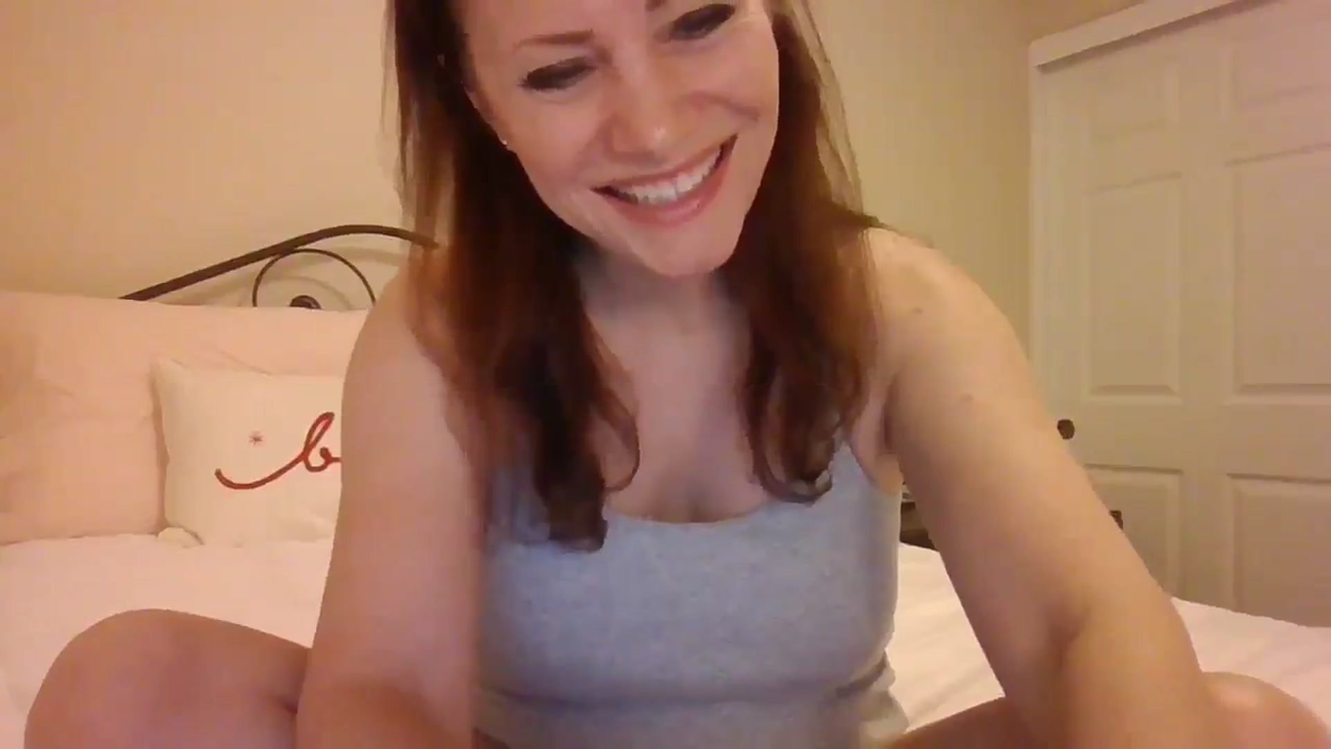 Gallery image thumbnail from LVDOLL's myfreecams stream on, 12/29/2024, 08:10 image 12 of 20