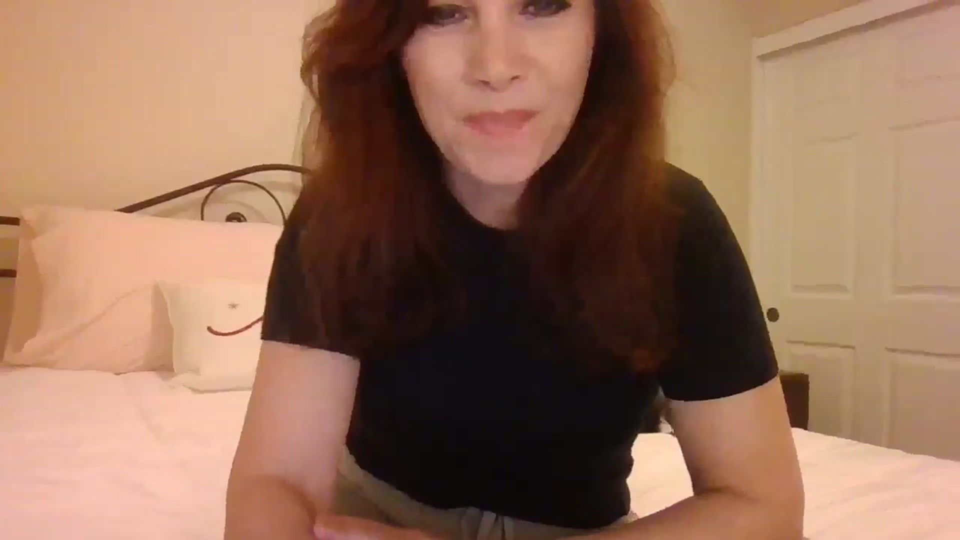 Gallery image thumbnail from LVDOLL's myfreecams stream on, 12/30/2024, 01:14 image 13 of 20
