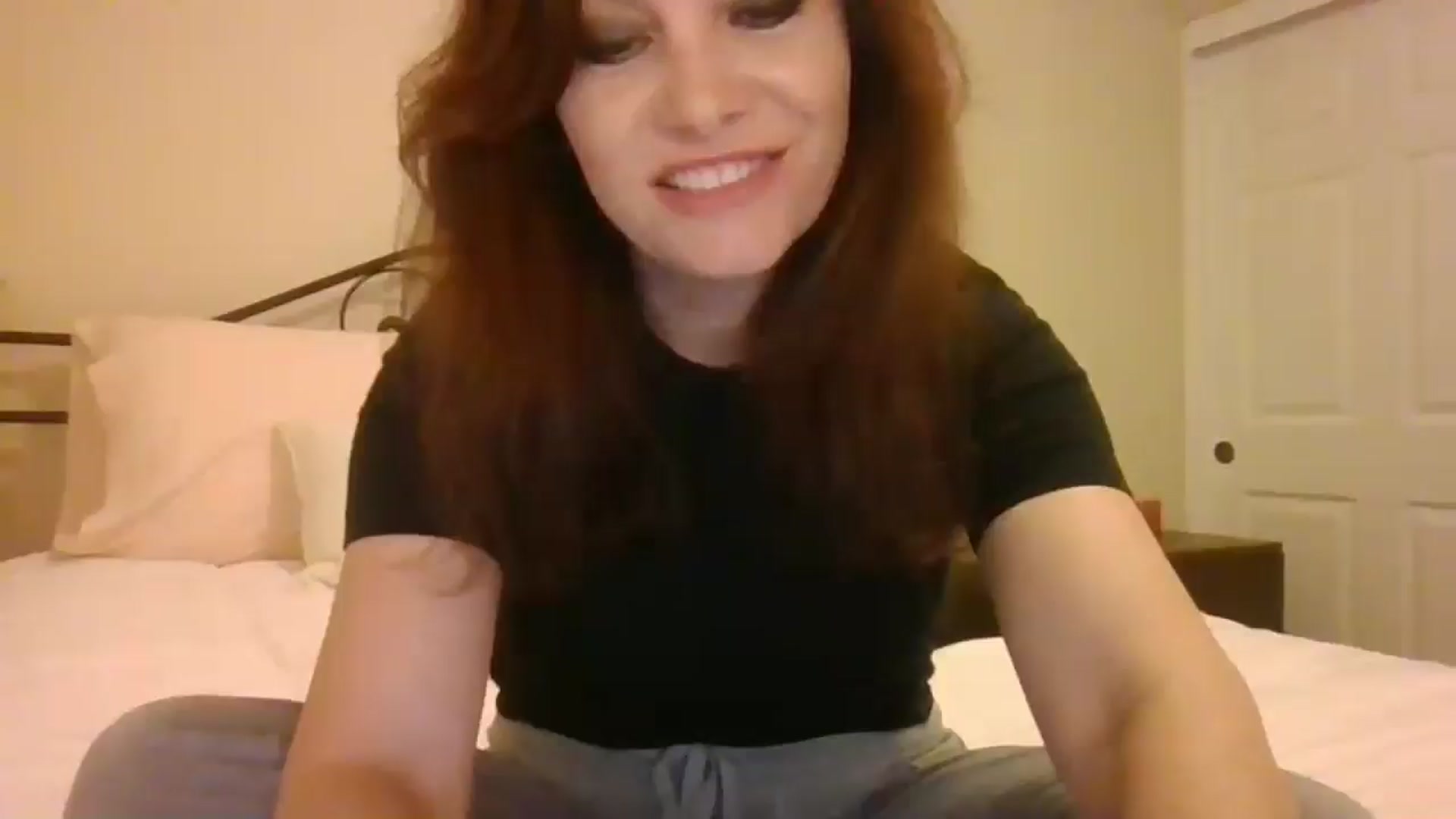 Gallery image thumbnail from LVDOLL's myfreecams stream on, 12/30/2024, 01:14 image 19 of 20