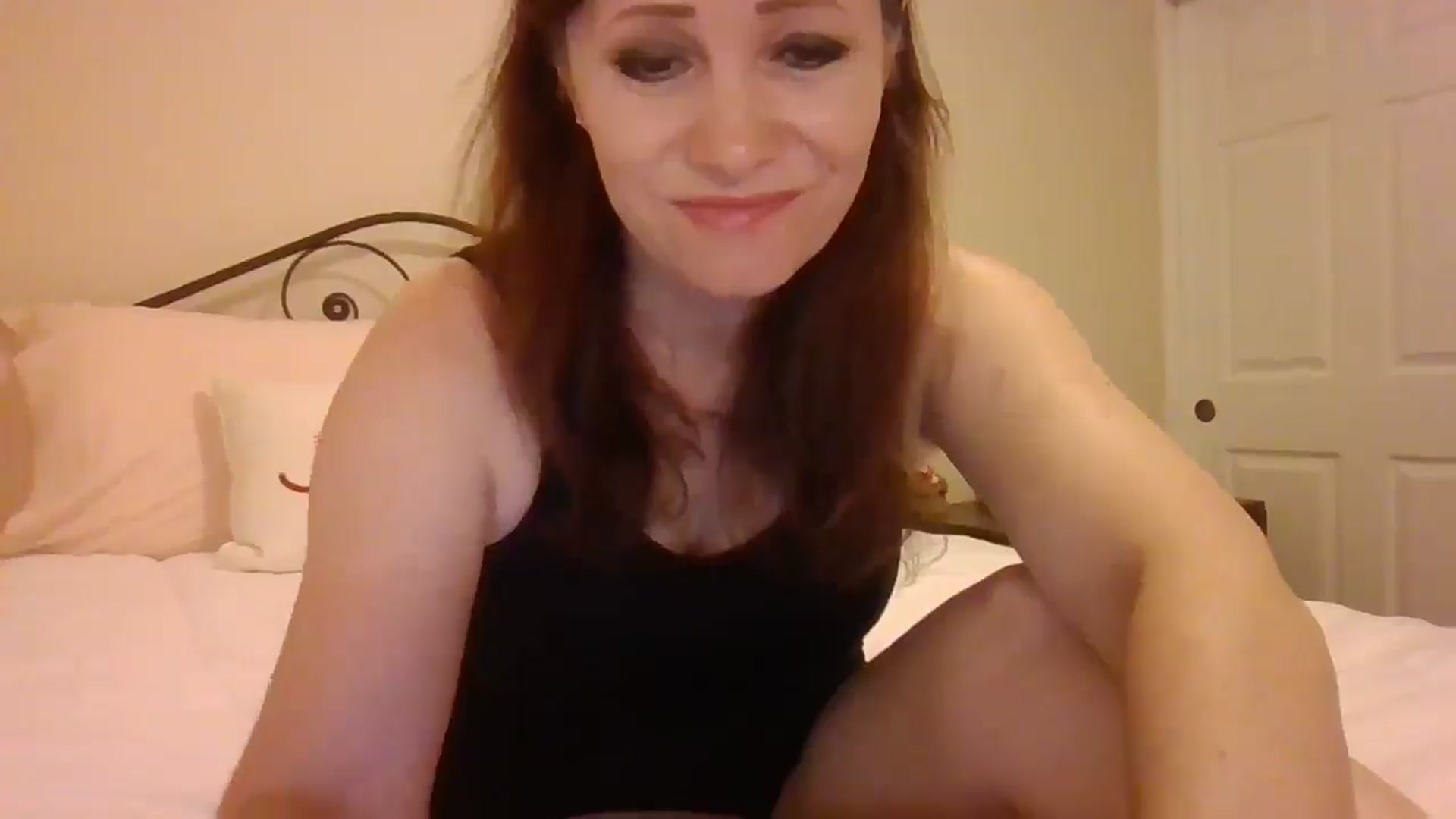 Gallery image thumbnail from LVDOLL's myfreecams stream on, 12/30/2024, 04:40 image 6 of 20