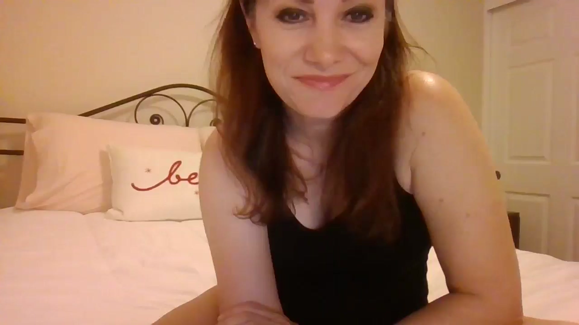 Gallery image thumbnail from LVDOLL's myfreecams stream on, 12/30/2024, 04:40 image 7 of 20