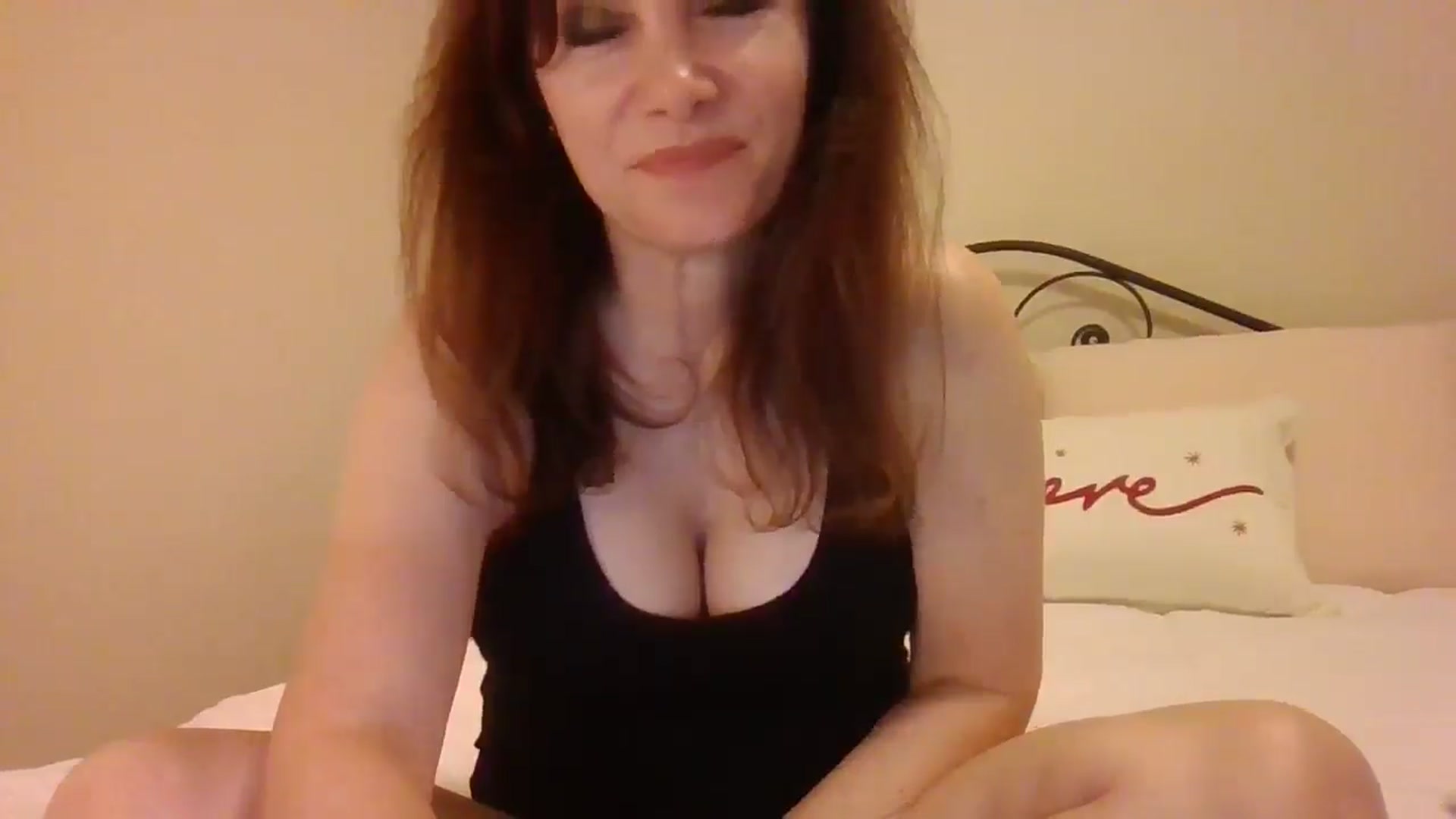 Gallery image thumbnail from LVDOLL's myfreecams stream on, 12/30/2024, 06:36 image 2 of 20