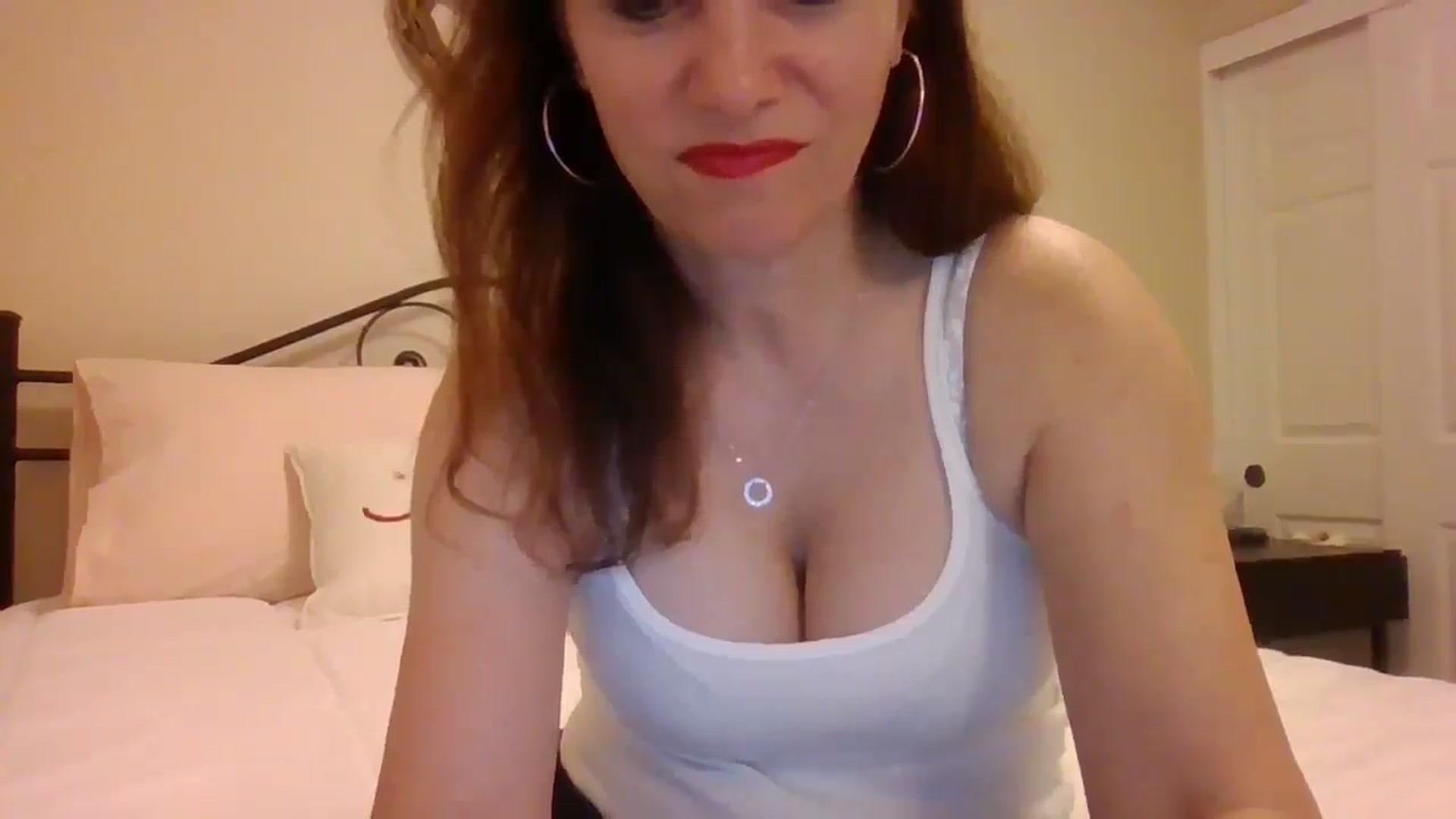 Gallery image thumbnail from LVDOLL's myfreecams stream on, 01/04/2025, 06:33 image 11 of 20