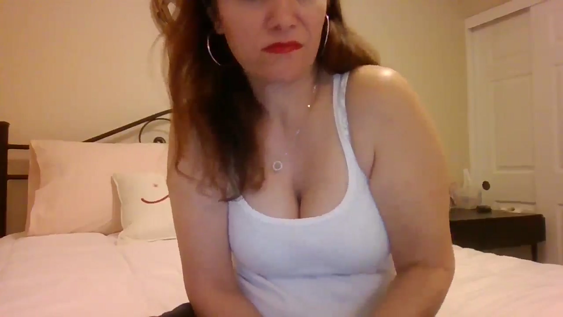 Gallery image thumbnail from LVDOLL's myfreecams stream on, 01/04/2025, 06:33 image 12 of 20
