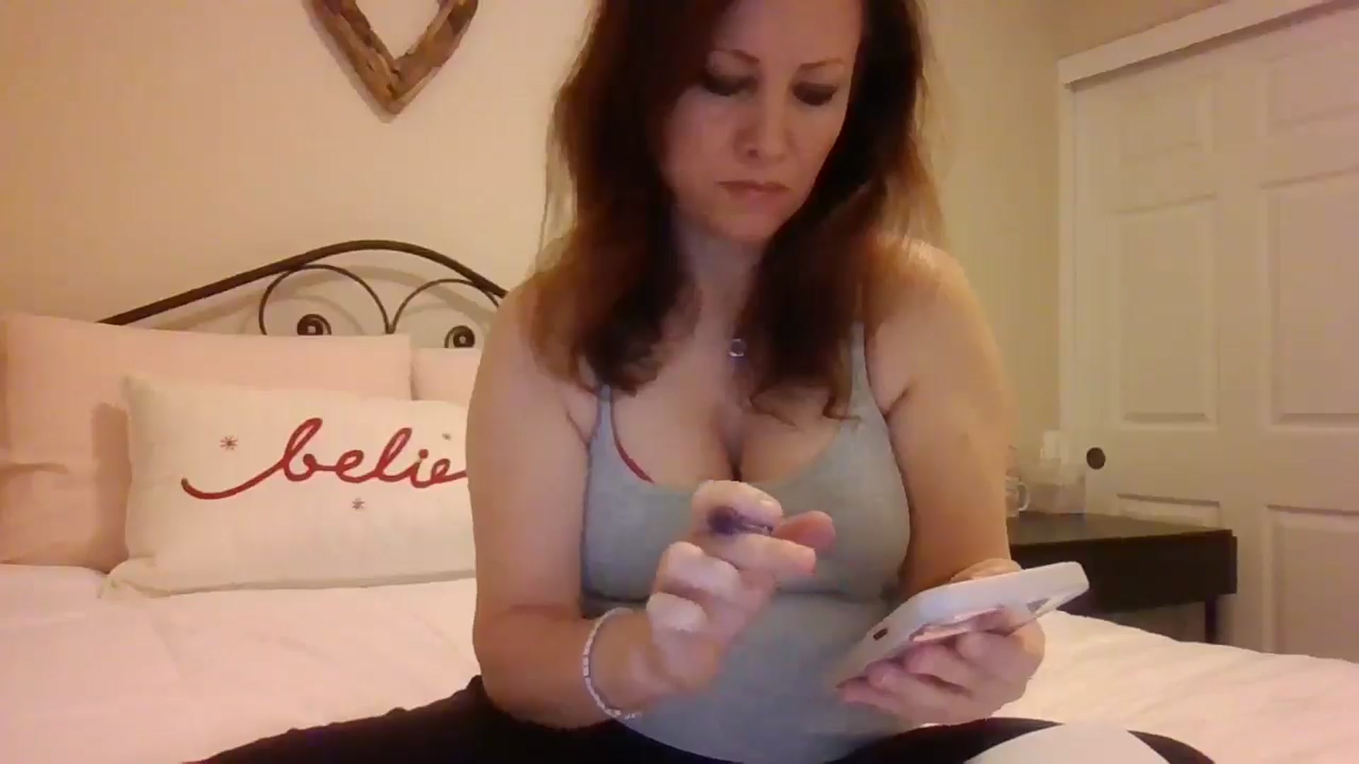 Gallery image thumbnail from LVDOLL's myfreecams stream on, 01/06/2025, 01:37 image 5 of 20