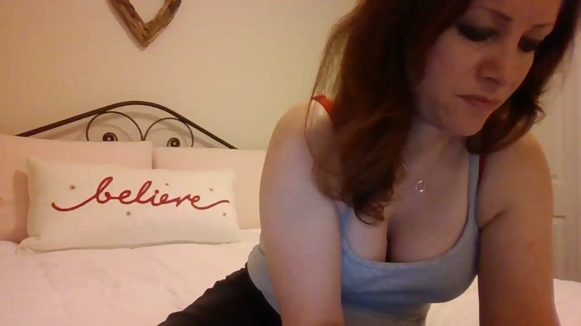 Gallery image thumbnail from LVDOLL's myfreecams stream on, 01/06/2025, 01:37 image 16 of 20