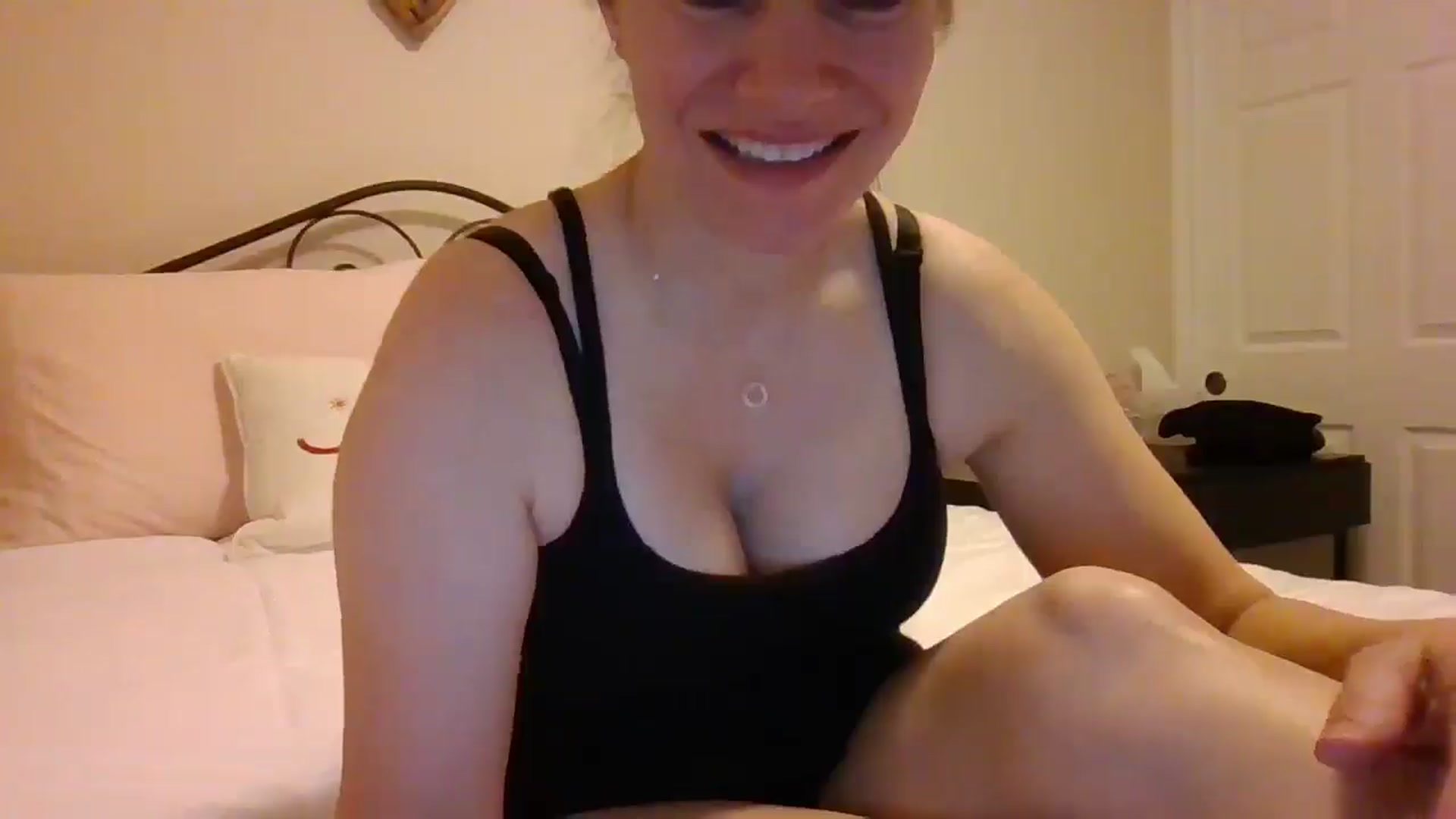 Gallery image thumbnail from LVDOLL's myfreecams stream on, 01/07/2025, 07:28 image 17 of 20