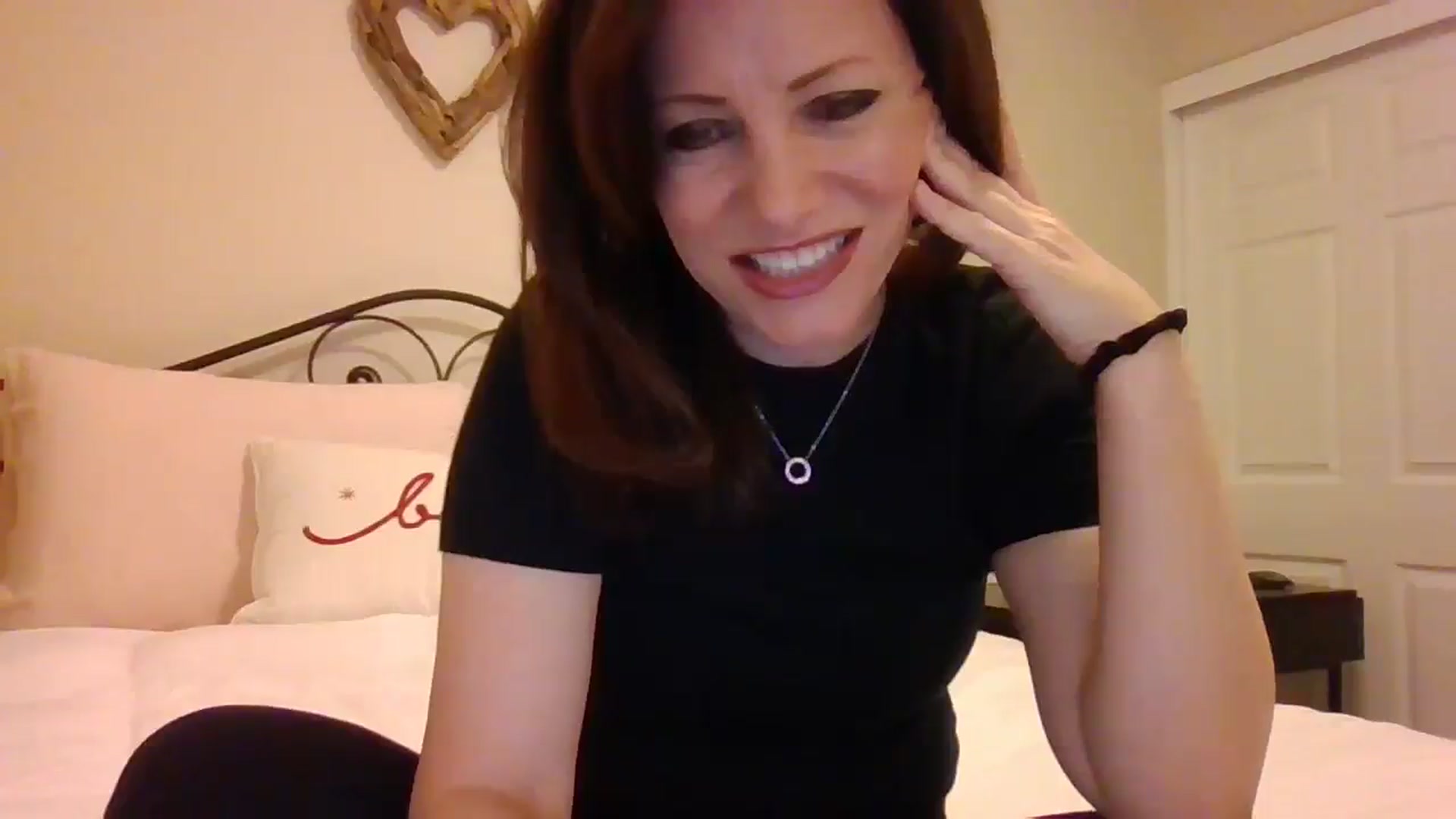 Gallery image thumbnail from LVDOLL's myfreecams stream on, 01/08/2025, 03:25 image 9 of 20