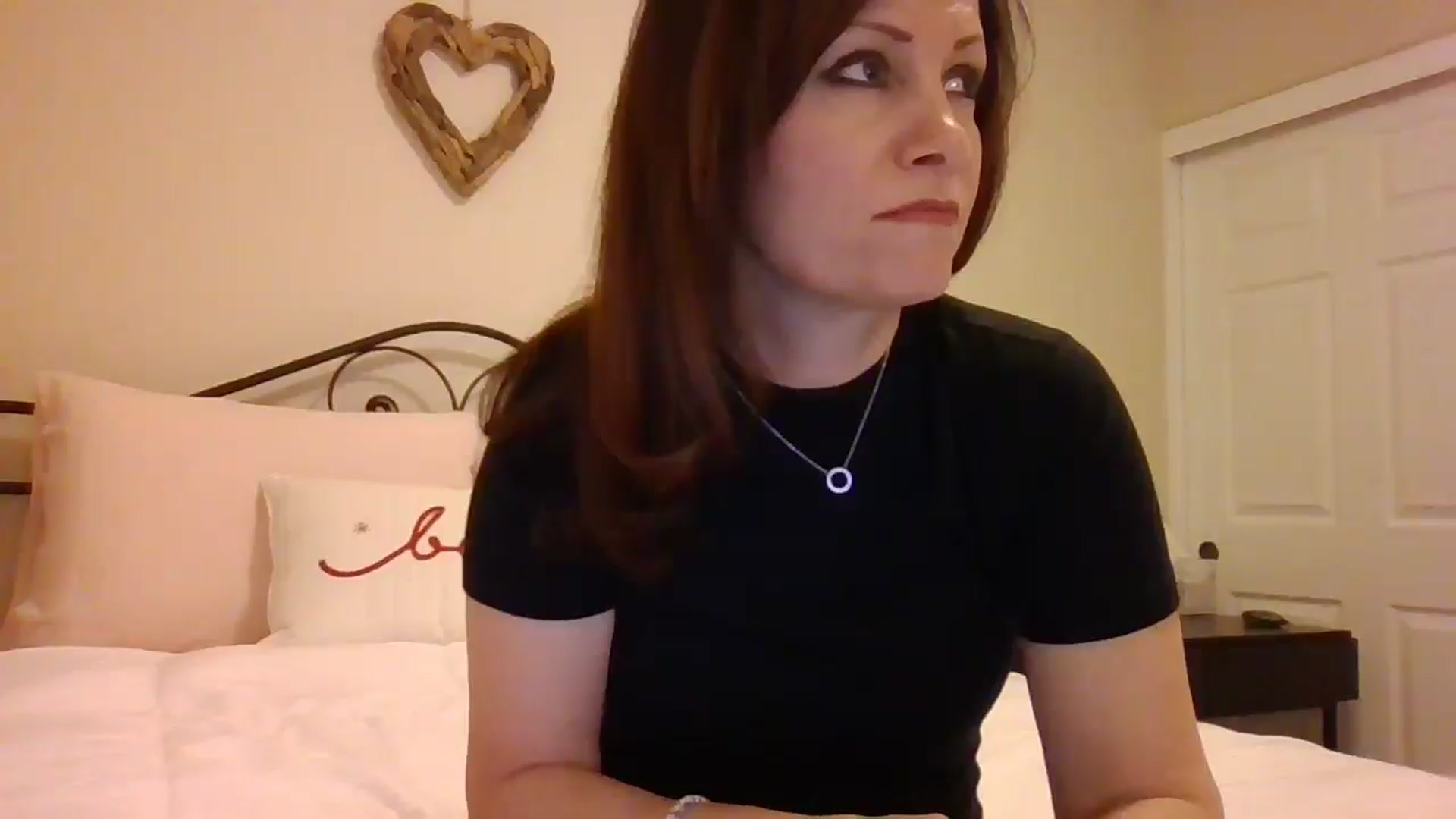 Gallery image thumbnail from LVDOLL's myfreecams stream on, 01/08/2025, 03:25 image 15 of 20