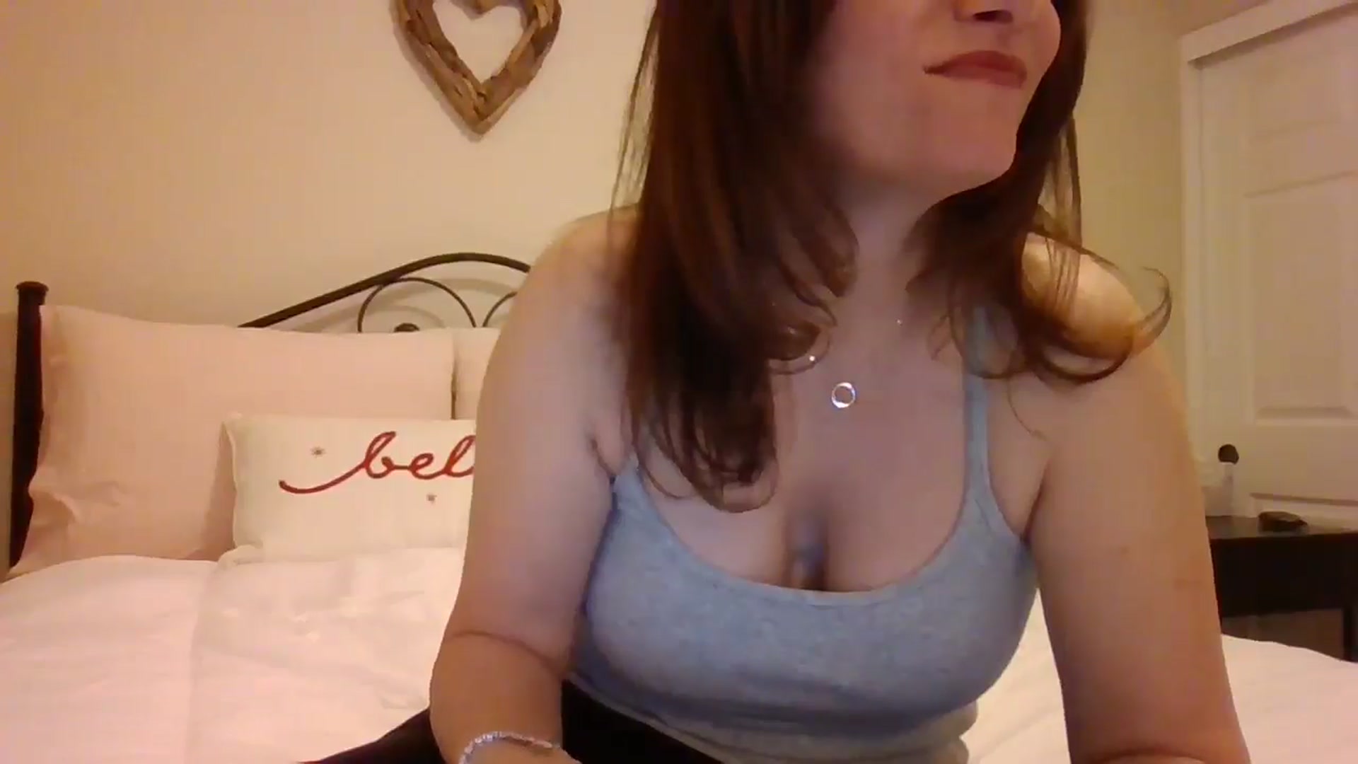 Gallery image thumbnail from LVDOLL's myfreecams stream on, 01/08/2025, 04:13 image 15 of 20
