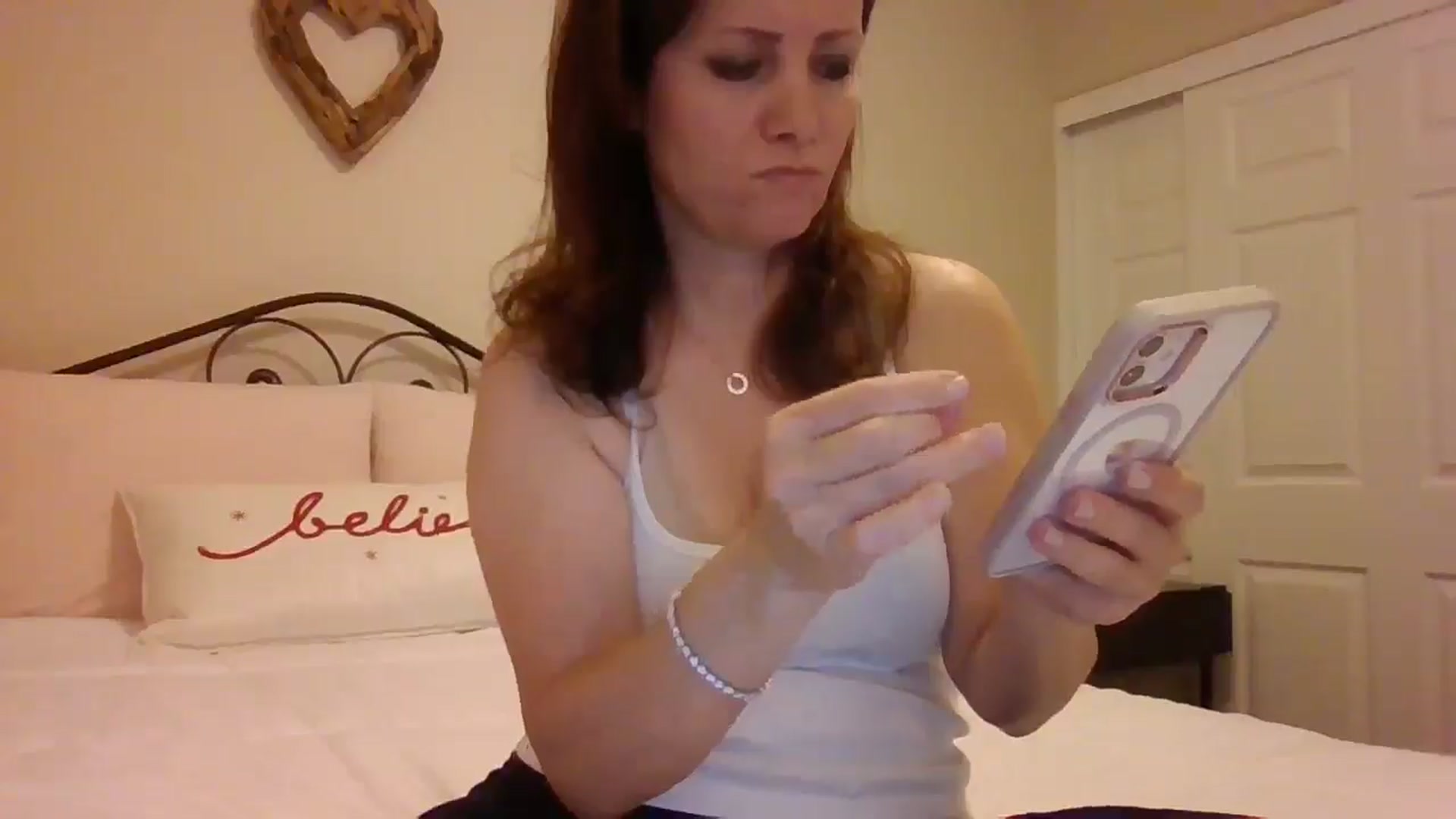 Gallery image thumbnail from LVDOLL's myfreecams stream on, 01/09/2025, 03:40 image 8 of 20