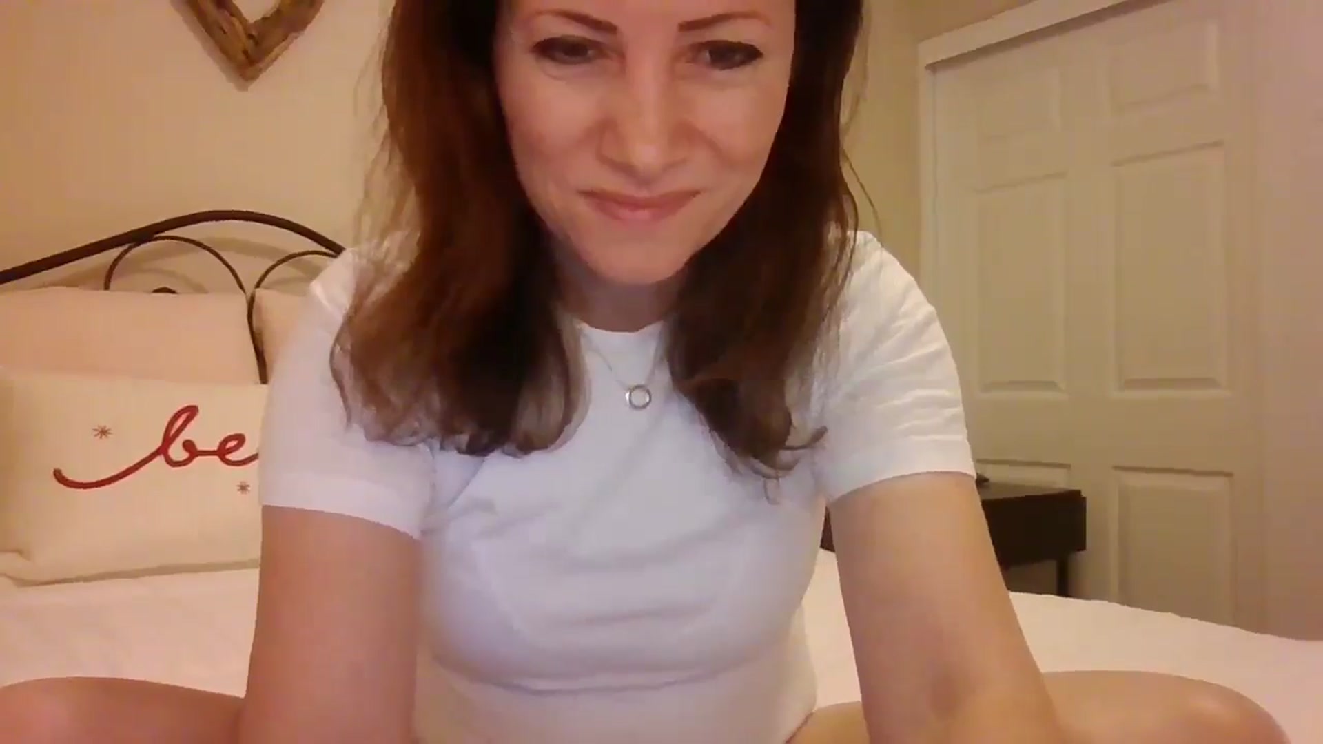 Gallery image thumbnail from LVDOLL's myfreecams stream on, 01/10/2025, 05:14 image 18 of 20