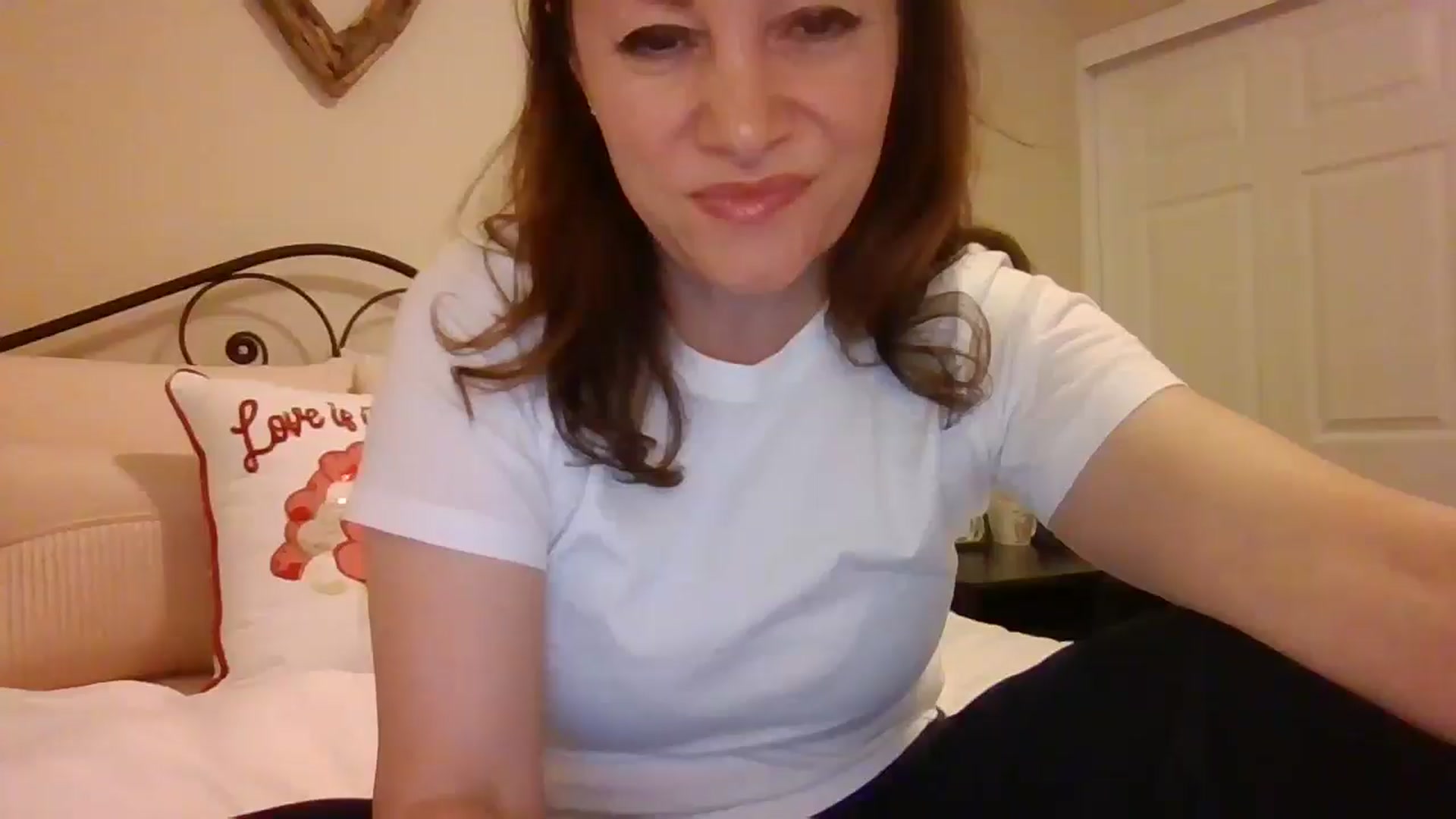 Gallery image thumbnail from LVDOLL's myfreecams stream on, 01/22/2025, 05:11 image 14 of 20