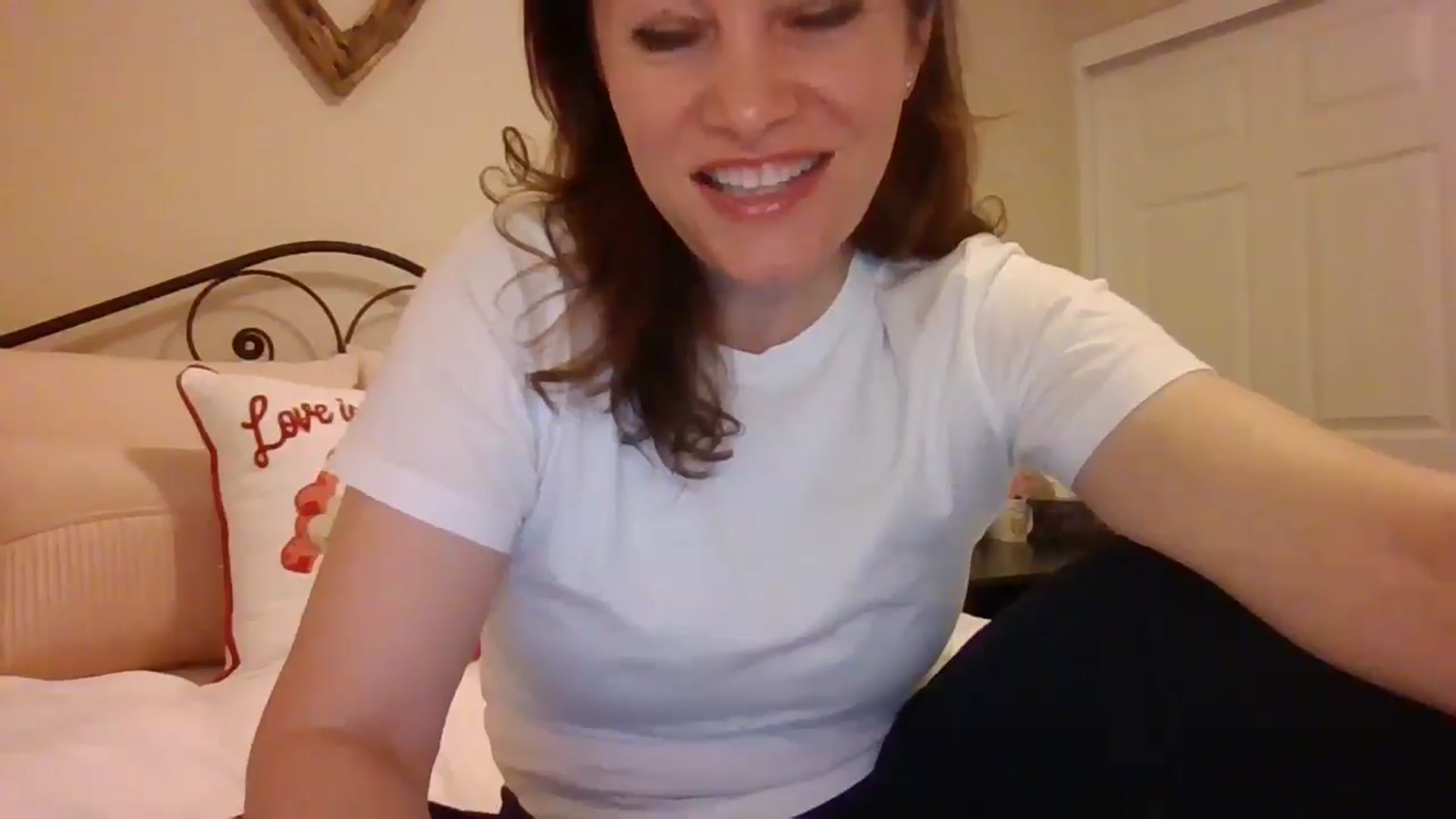 Gallery image thumbnail from LVDOLL's myfreecams stream on, 01/22/2025, 05:11 image 9 of 20