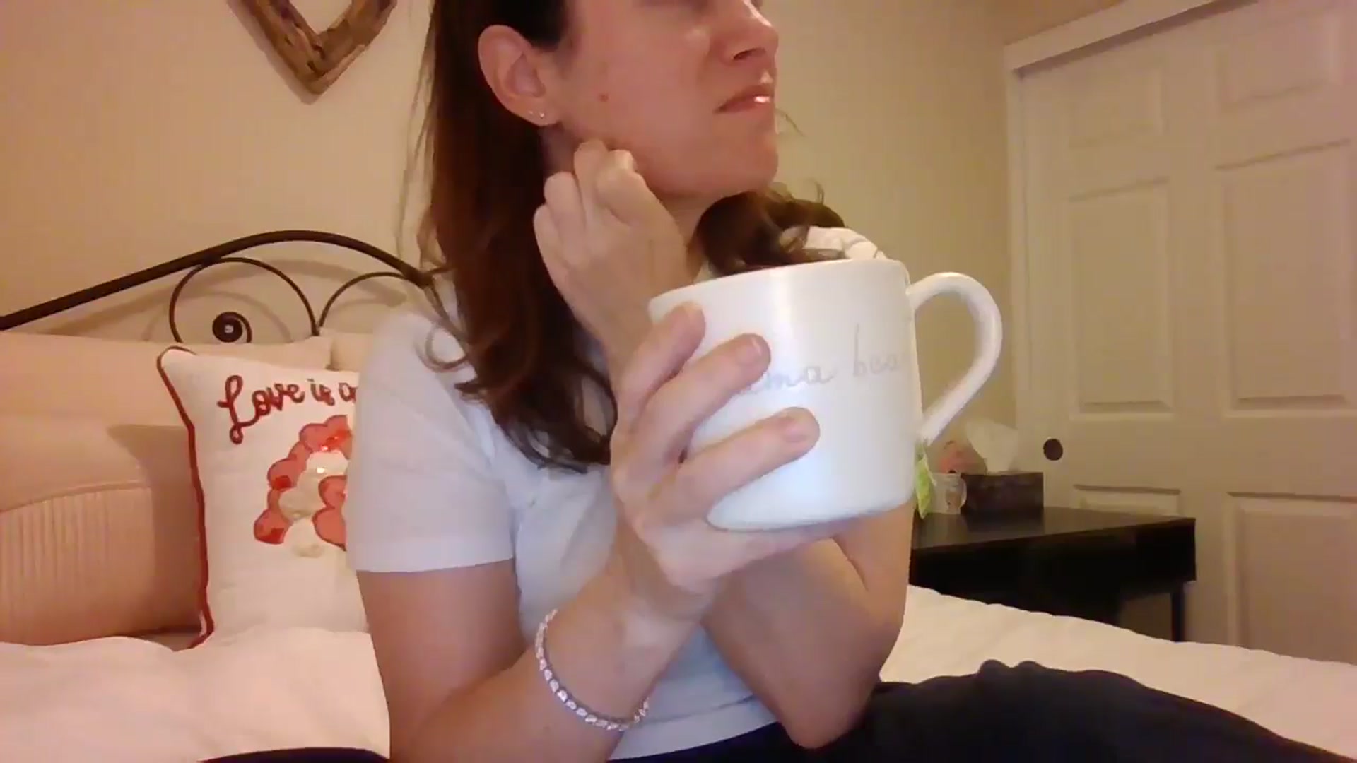 Gallery image thumbnail from LVDOLL's myfreecams stream on, 01/22/2025, 05:11 image 12 of 20