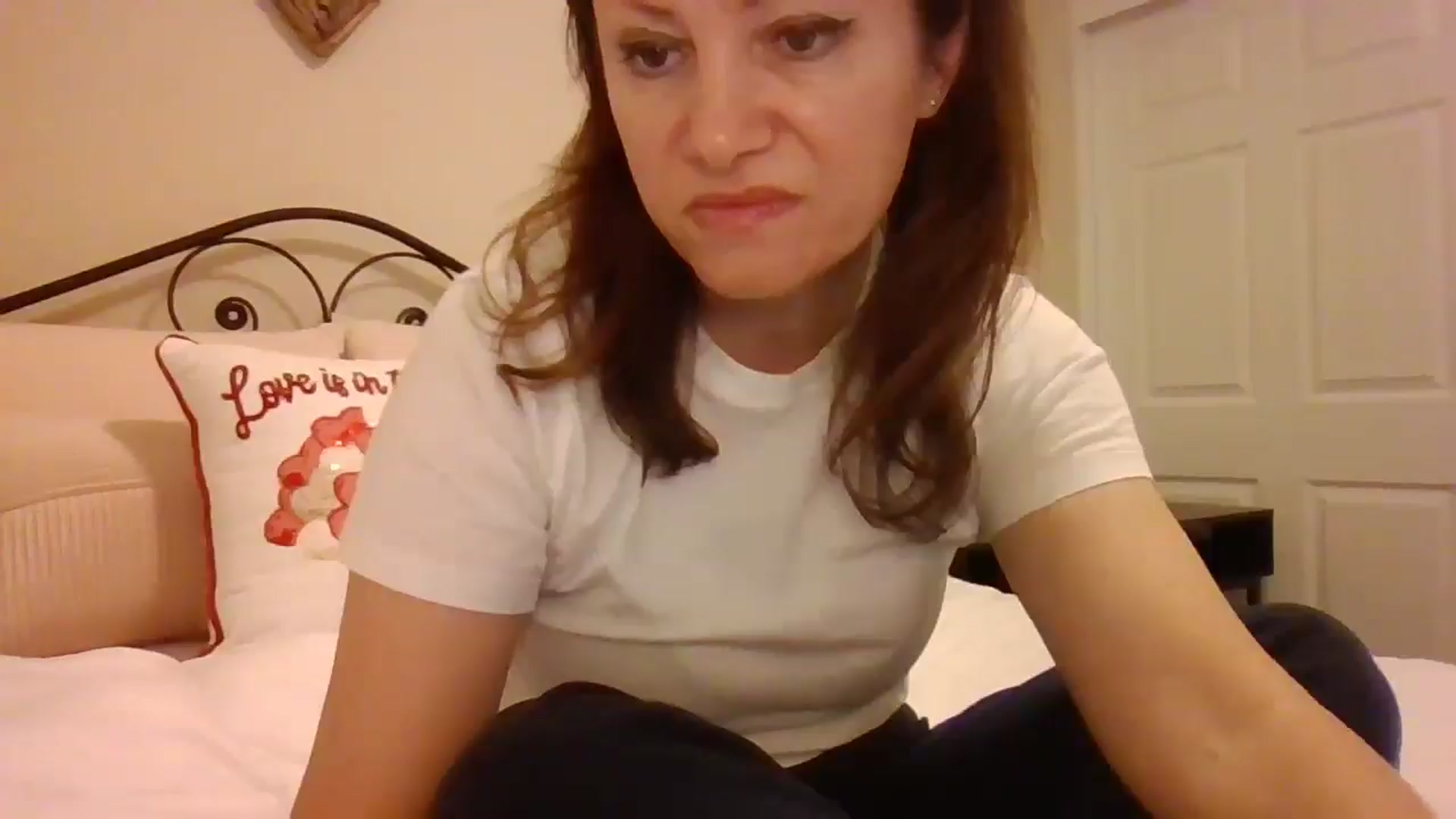 Gallery image thumbnail from LVDOLL's myfreecams stream on, 01/22/2025, 06:28 image 2 of 20