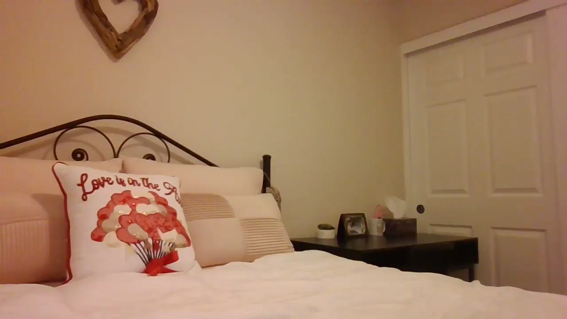 Gallery image thumbnail from LVDOLL's myfreecams stream on, 01/22/2025, 06:28 image 9 of 20