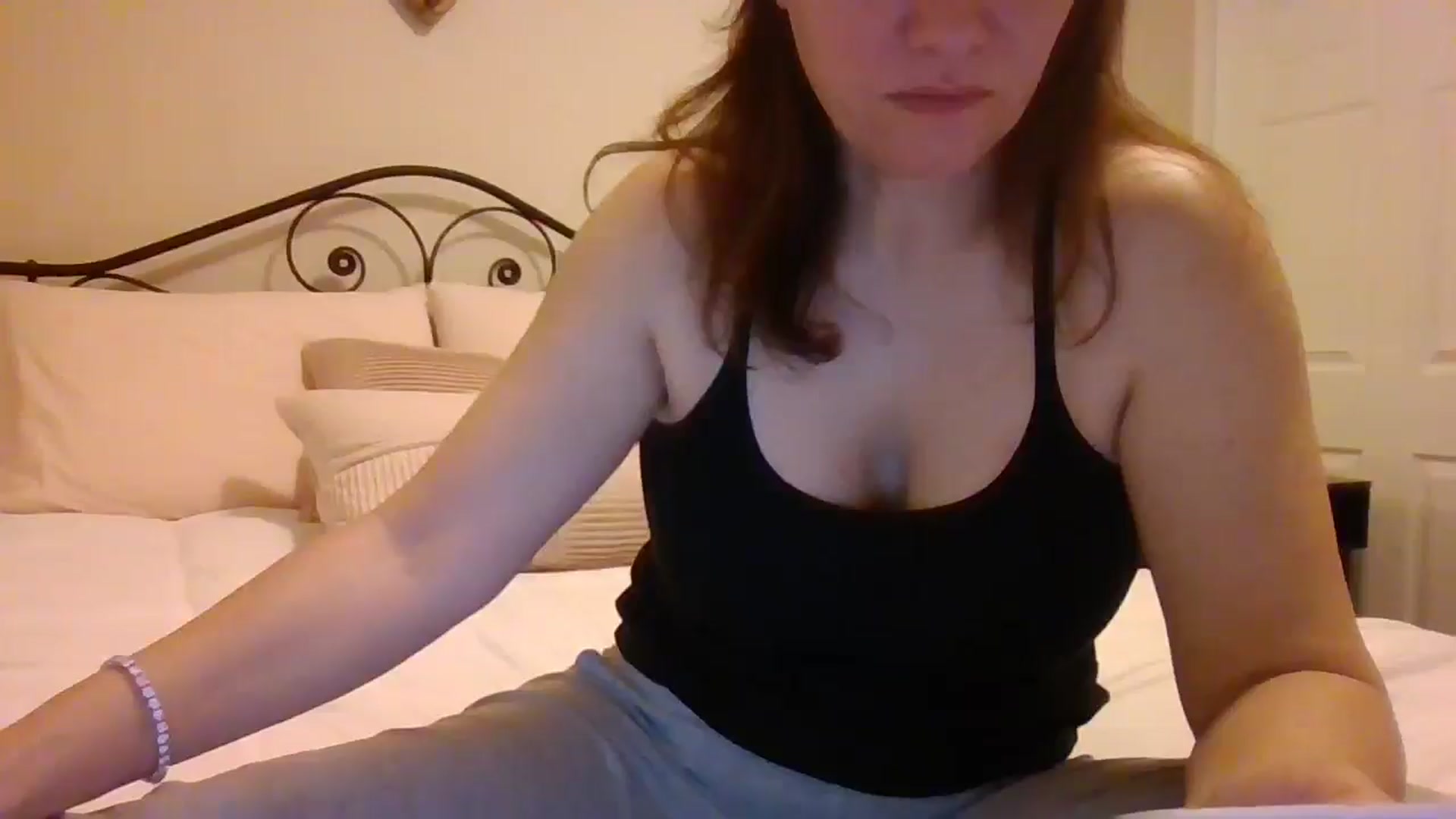 Gallery image thumbnail from LVDOLL's myfreecams stream on, 01/23/2025, 08:05 image 12 of 20