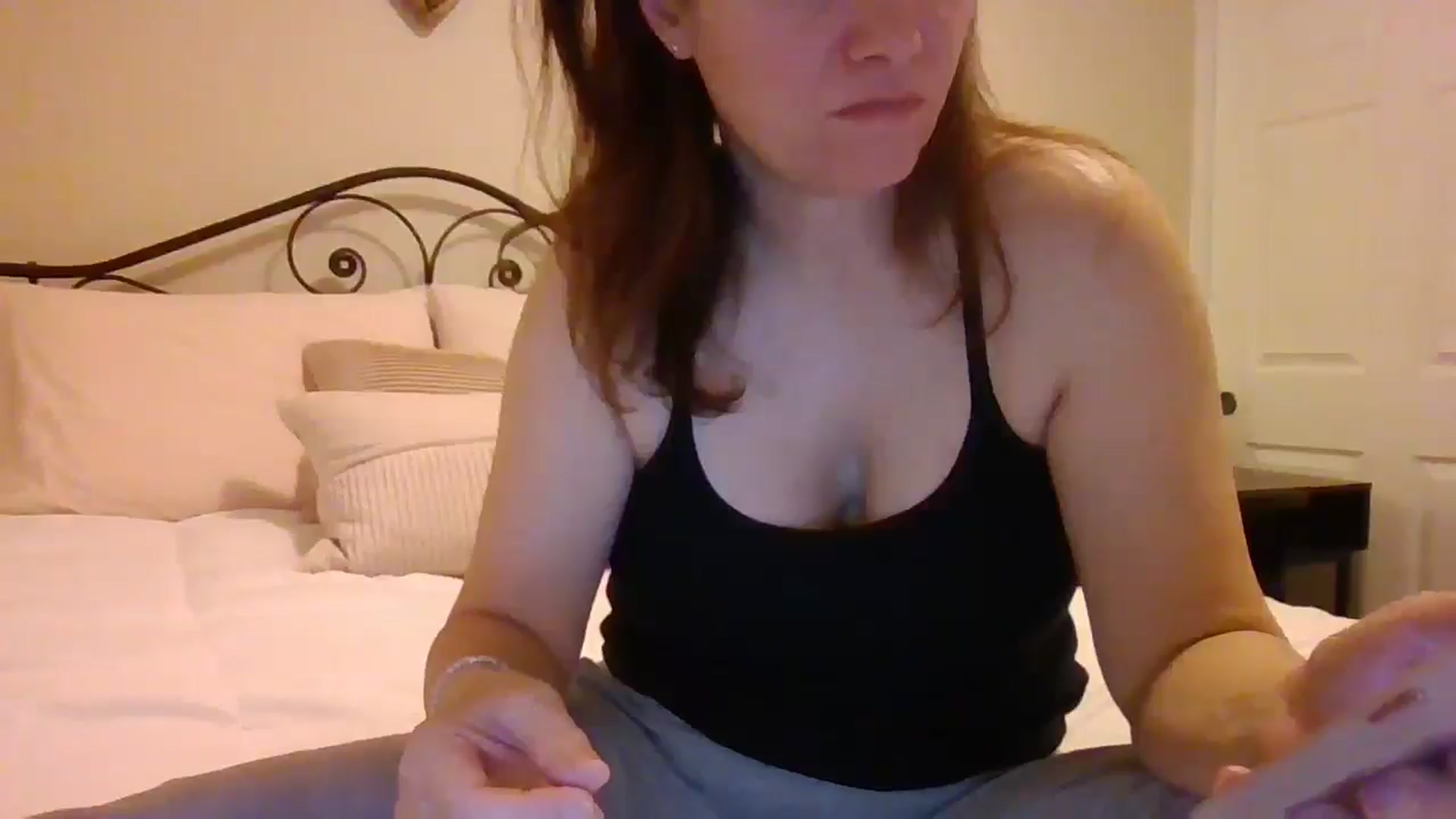 Gallery image thumbnail from LVDOLL's myfreecams stream on, 01/23/2025, 08:05 image 13 of 20