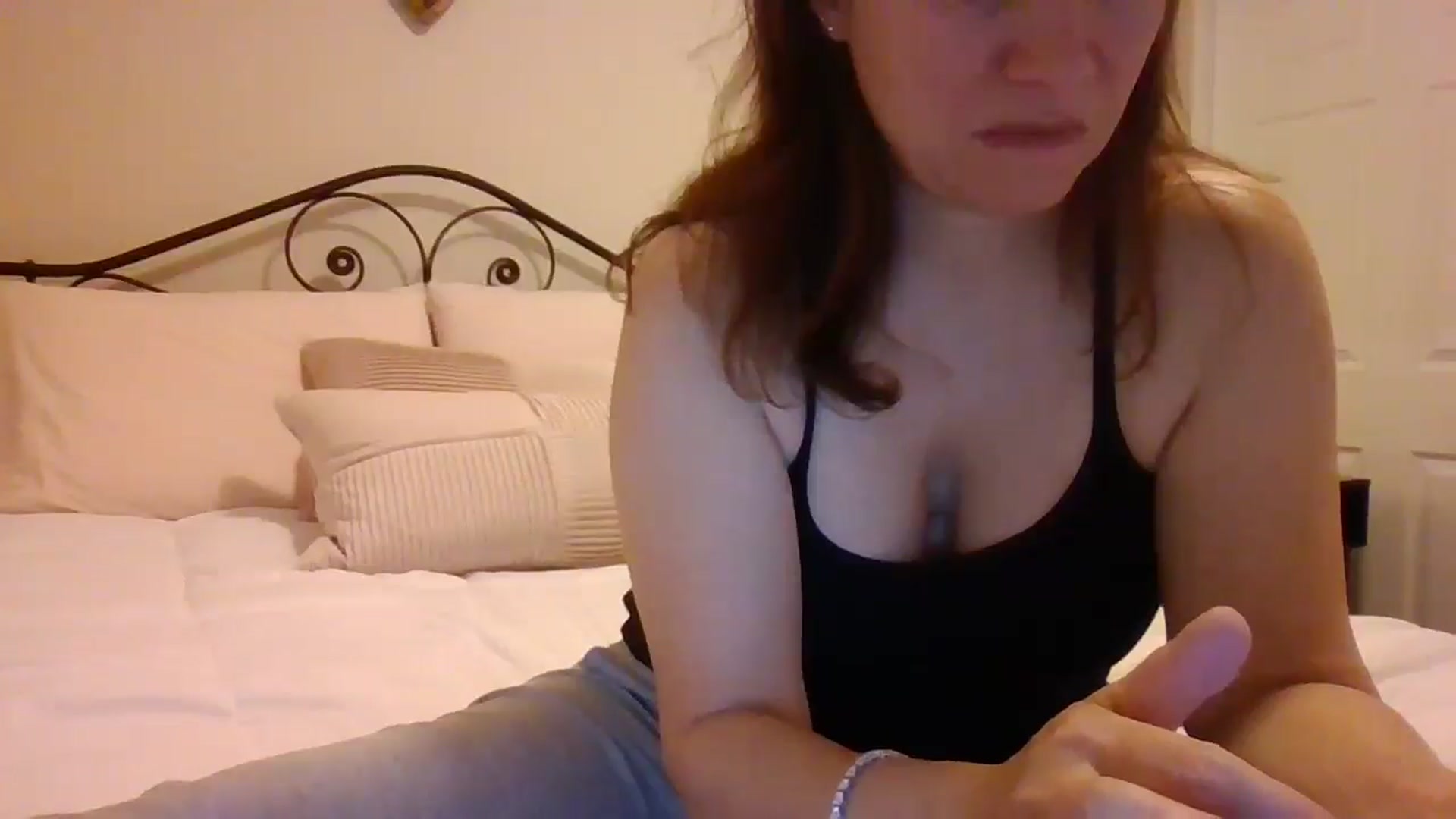Gallery image thumbnail from LVDOLL's myfreecams stream on, 01/23/2025, 08:05 image 16 of 20