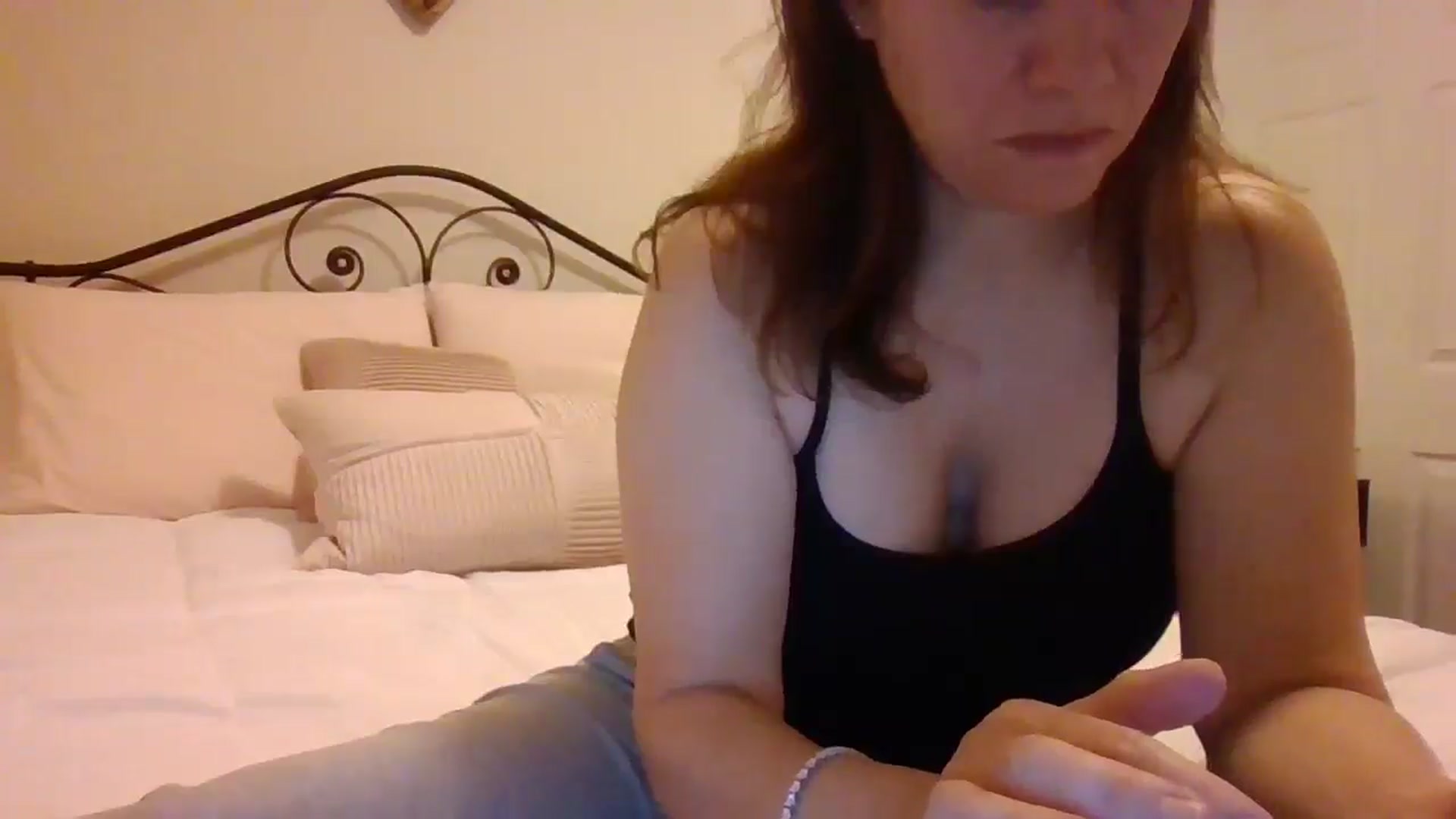 Gallery image thumbnail from LVDOLL's myfreecams stream on, 01/23/2025, 08:05 image 19 of 20