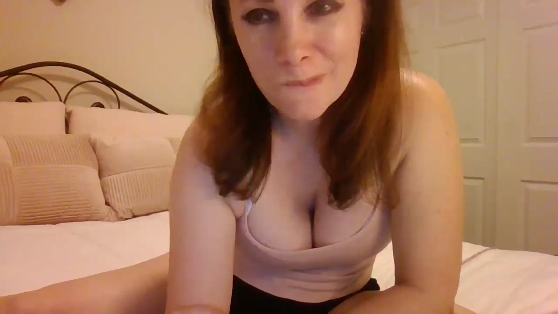 Gallery image thumbnail from LVDOLL's myfreecams stream on, 01/27/2025, 04:31 image 15 of 20