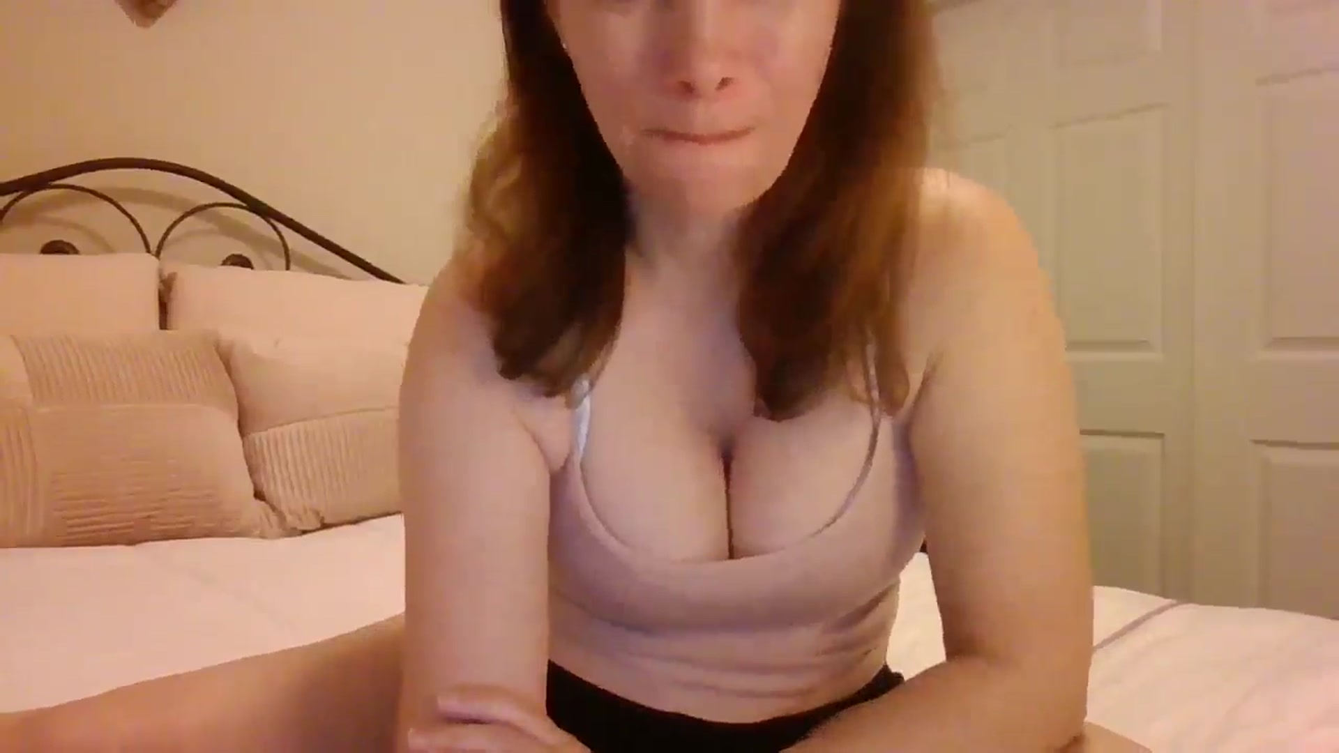 Gallery image thumbnail from LVDOLL's myfreecams stream on, 01/27/2025, 04:31 image 14 of 20