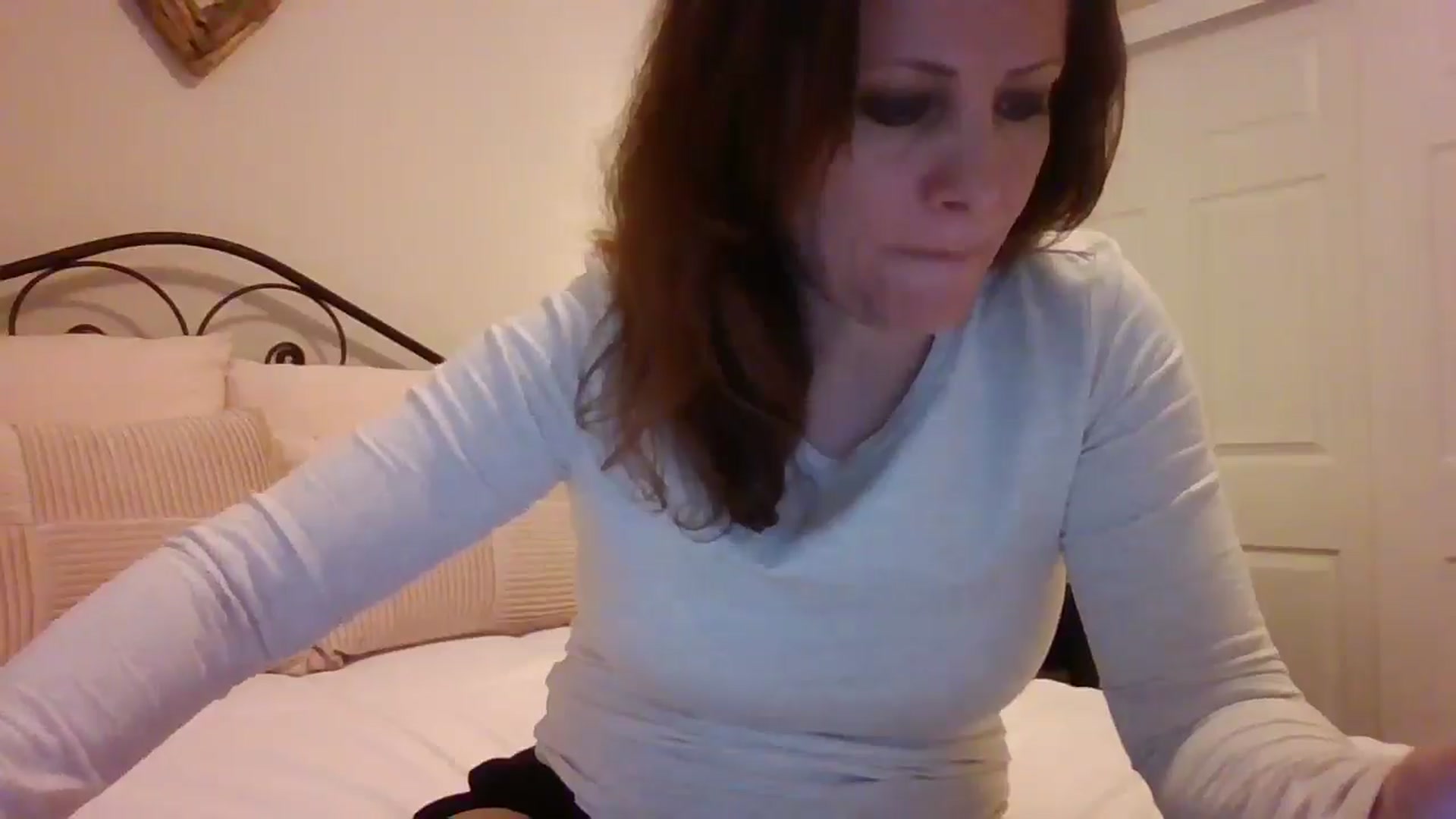 Gallery image thumbnail from LVDOLL's myfreecams stream on, 01/28/2025, 01:27 image 15 of 20