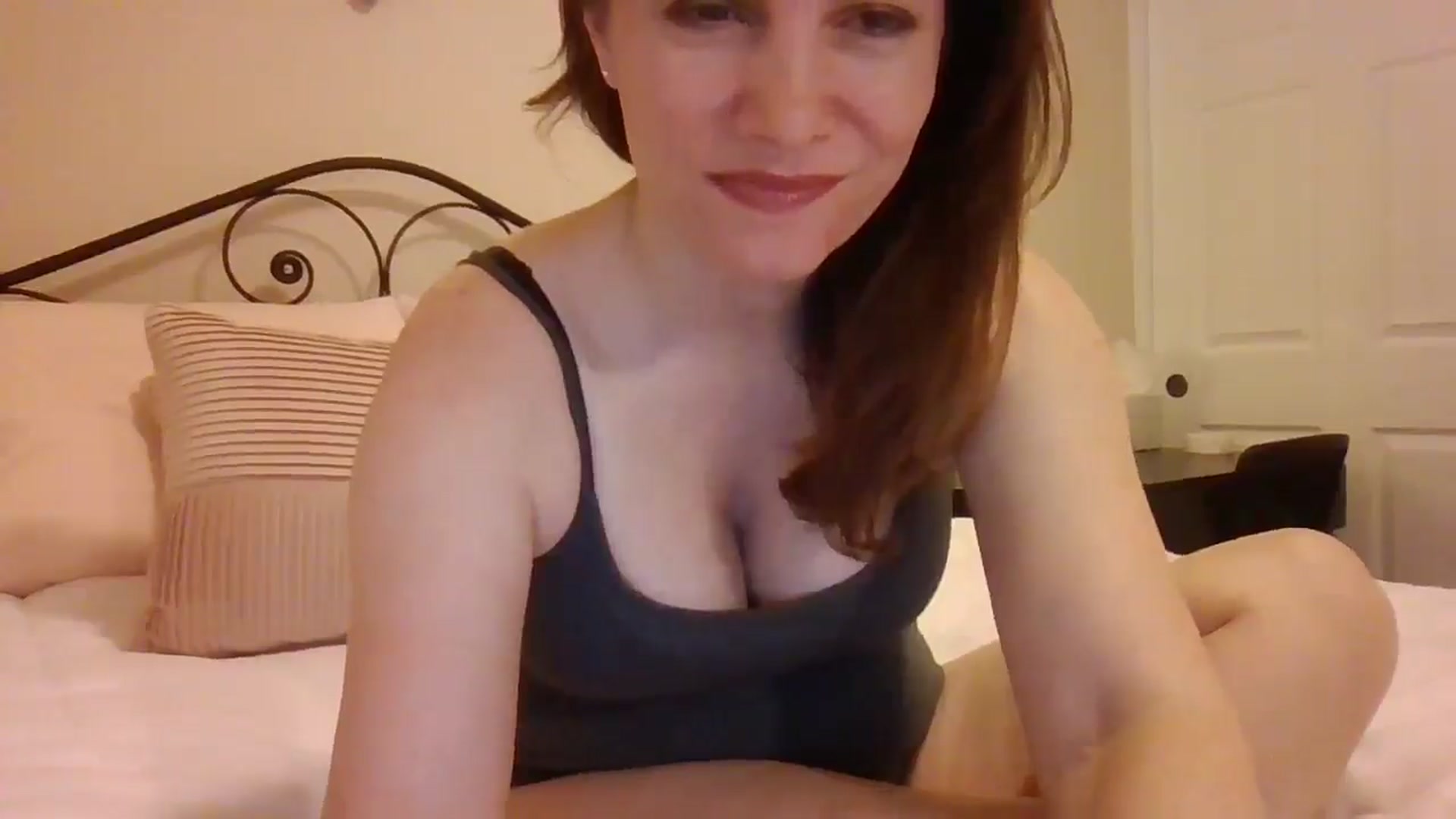 Gallery image thumbnail from LVDOLL's myfreecams stream on, 01/30/2025, 09:05 image 7 of 20
