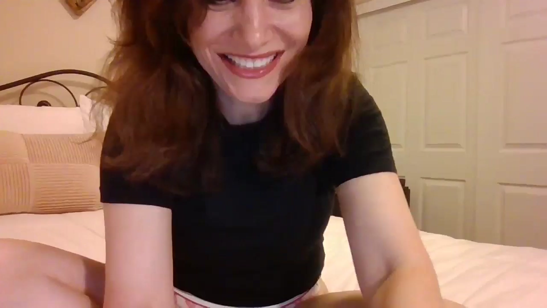 Gallery image thumbnail from LVDOLL's myfreecams stream on, 02/25/2025, 04:19 image 13 of 20