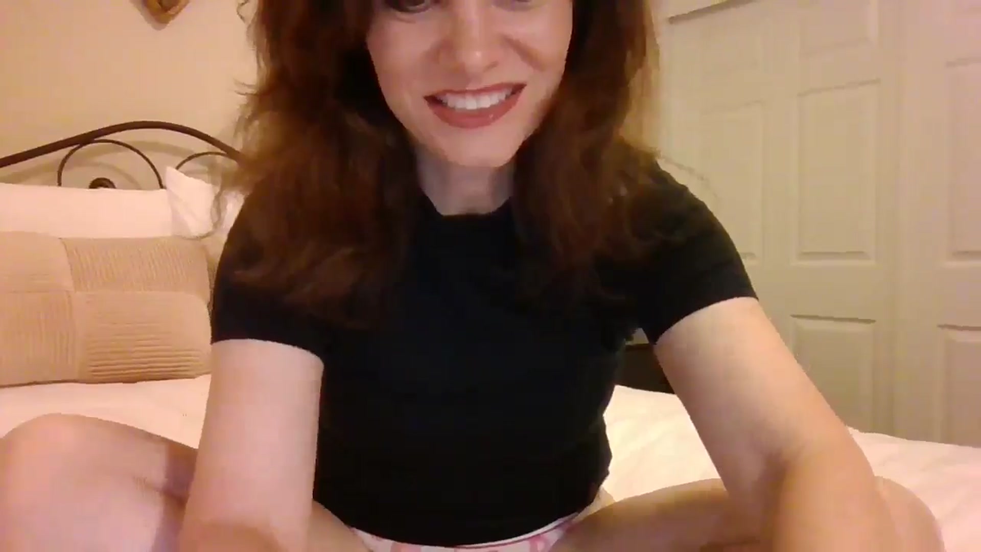 Gallery image thumbnail from LVDOLL's myfreecams stream on, 02/25/2025, 04:19 image 10 of 20