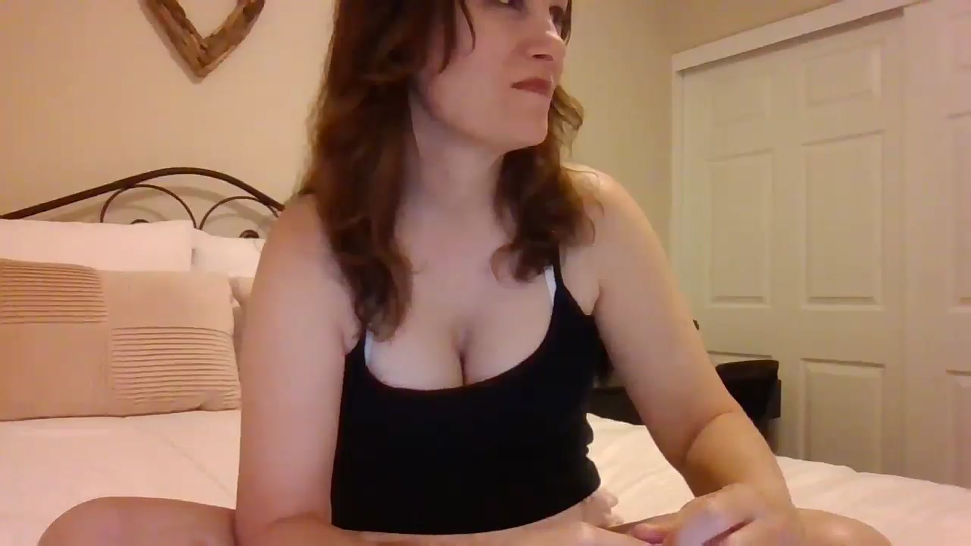 Gallery image thumbnail from LVDOLL's myfreecams stream on, 02/26/2025, 03:51 image 6 of 20