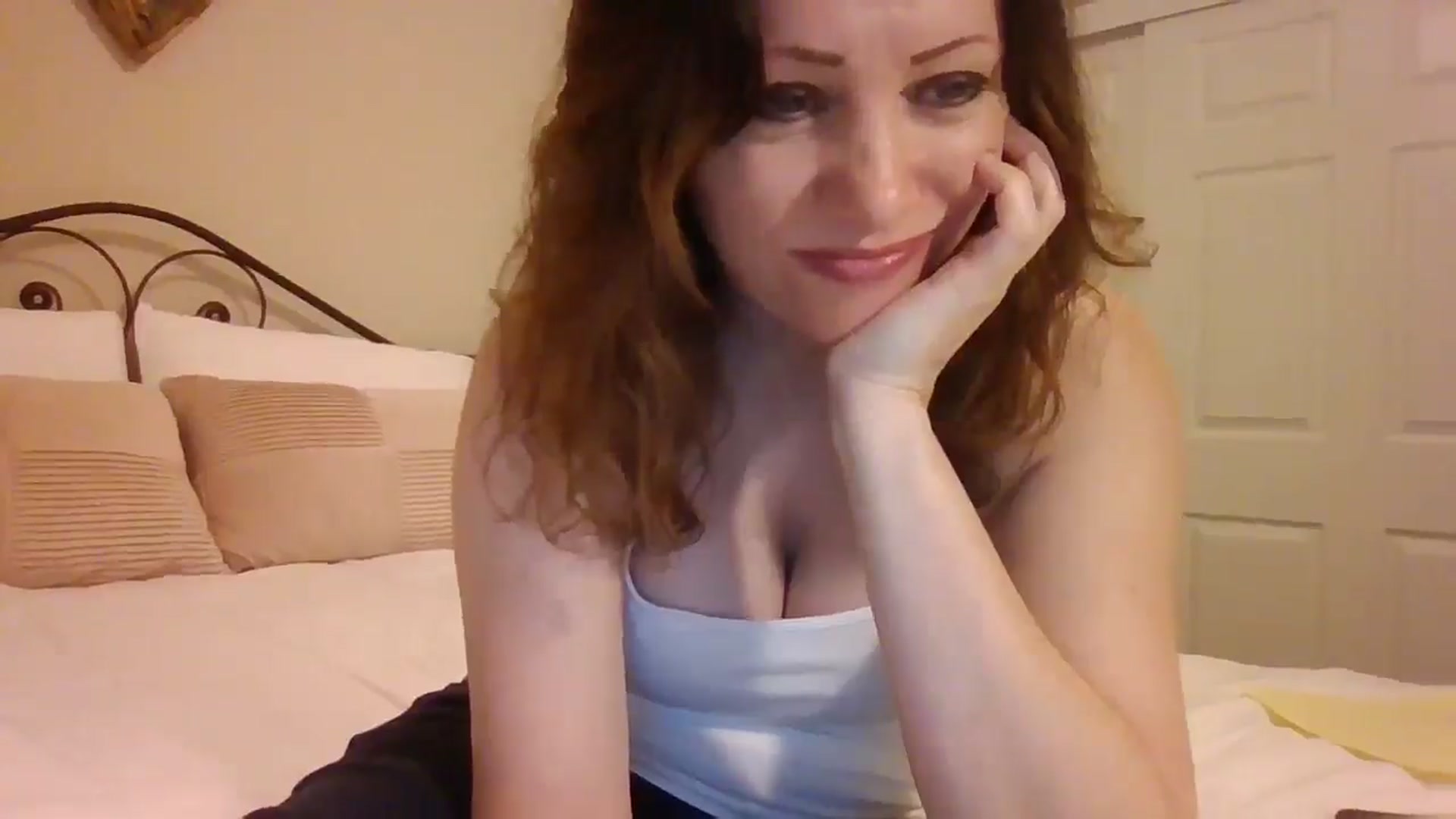 Gallery image thumbnail from LVDOLL's myfreecams stream on, 03/03/2025, 04:56 image 2 of 20