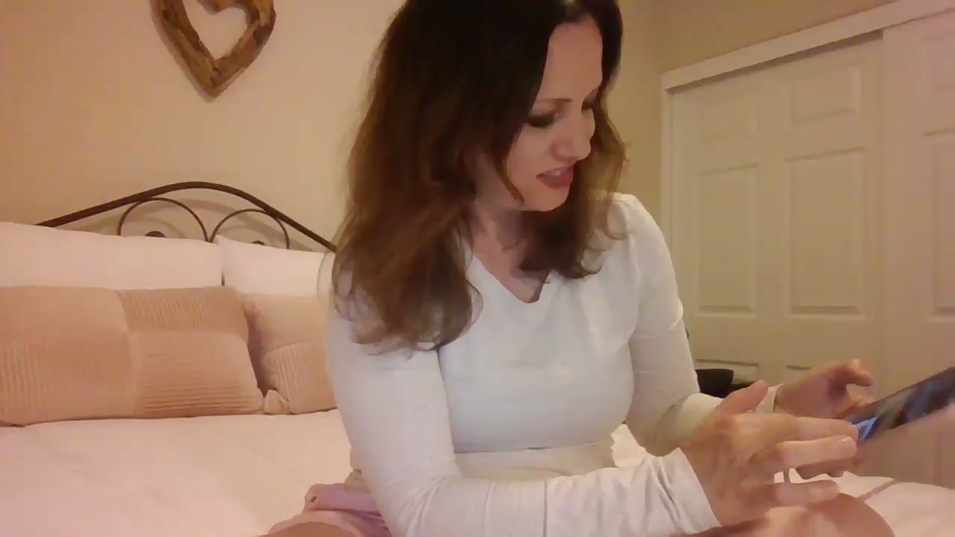 Gallery image thumbnail from LVDOLL's myfreecams stream on, 03/04/2025, 02:59 image 2 of 20