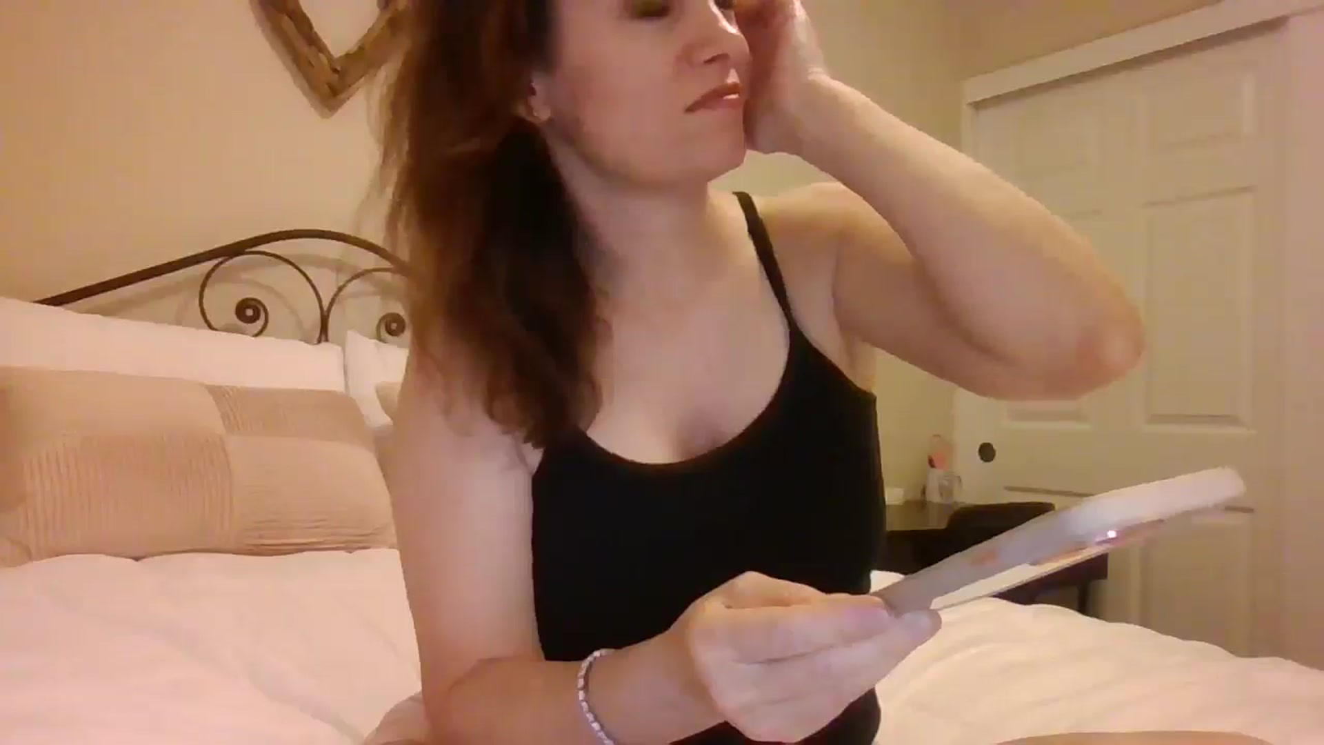Gallery image thumbnail from LVDOLL's myfreecams stream on, 03/05/2025, 06:30 image 12 of 20