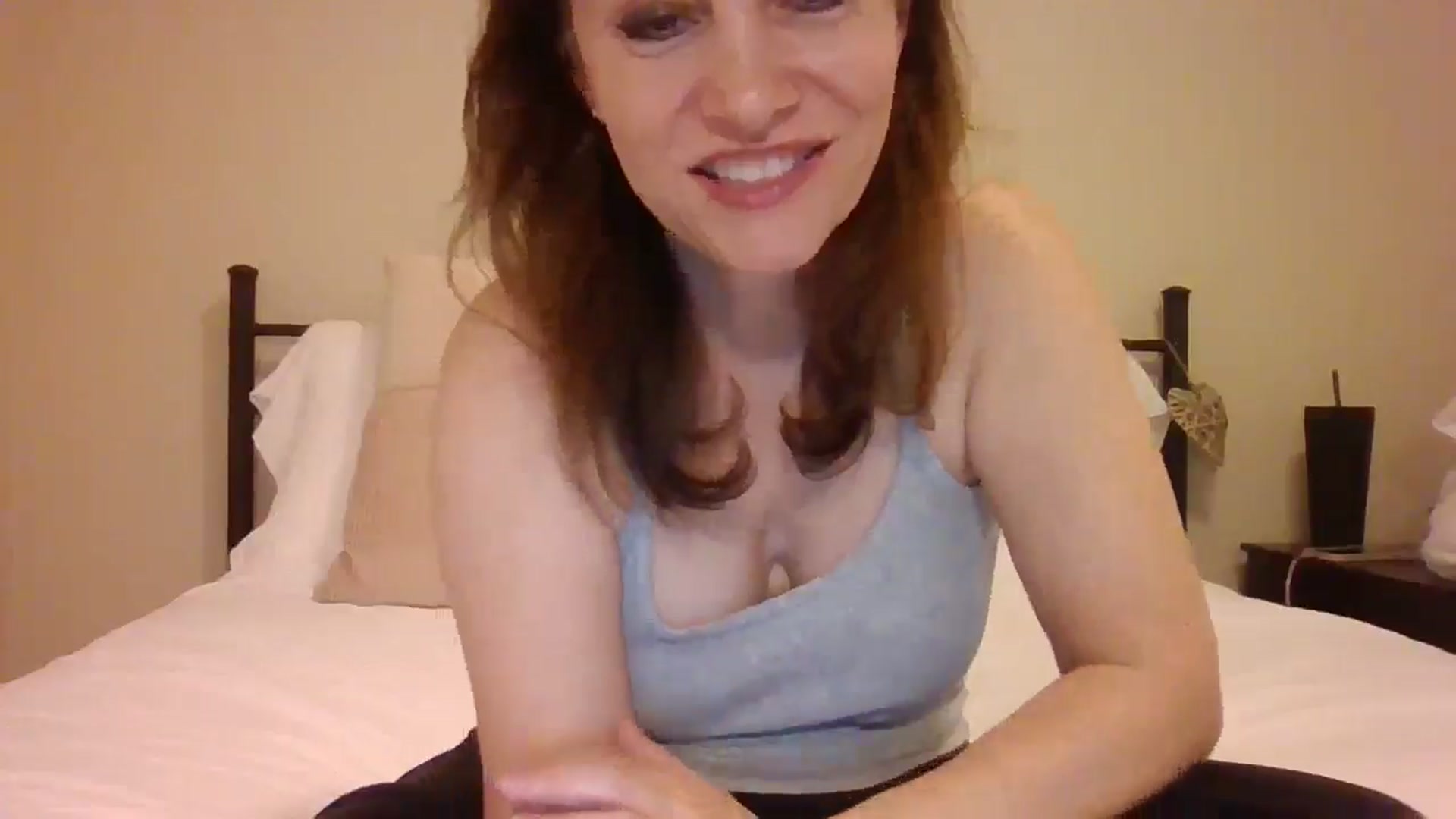 Gallery image thumbnail from LVDOLL's myfreecams stream on, 03/06/2025, 07:01 image 19 of 20
