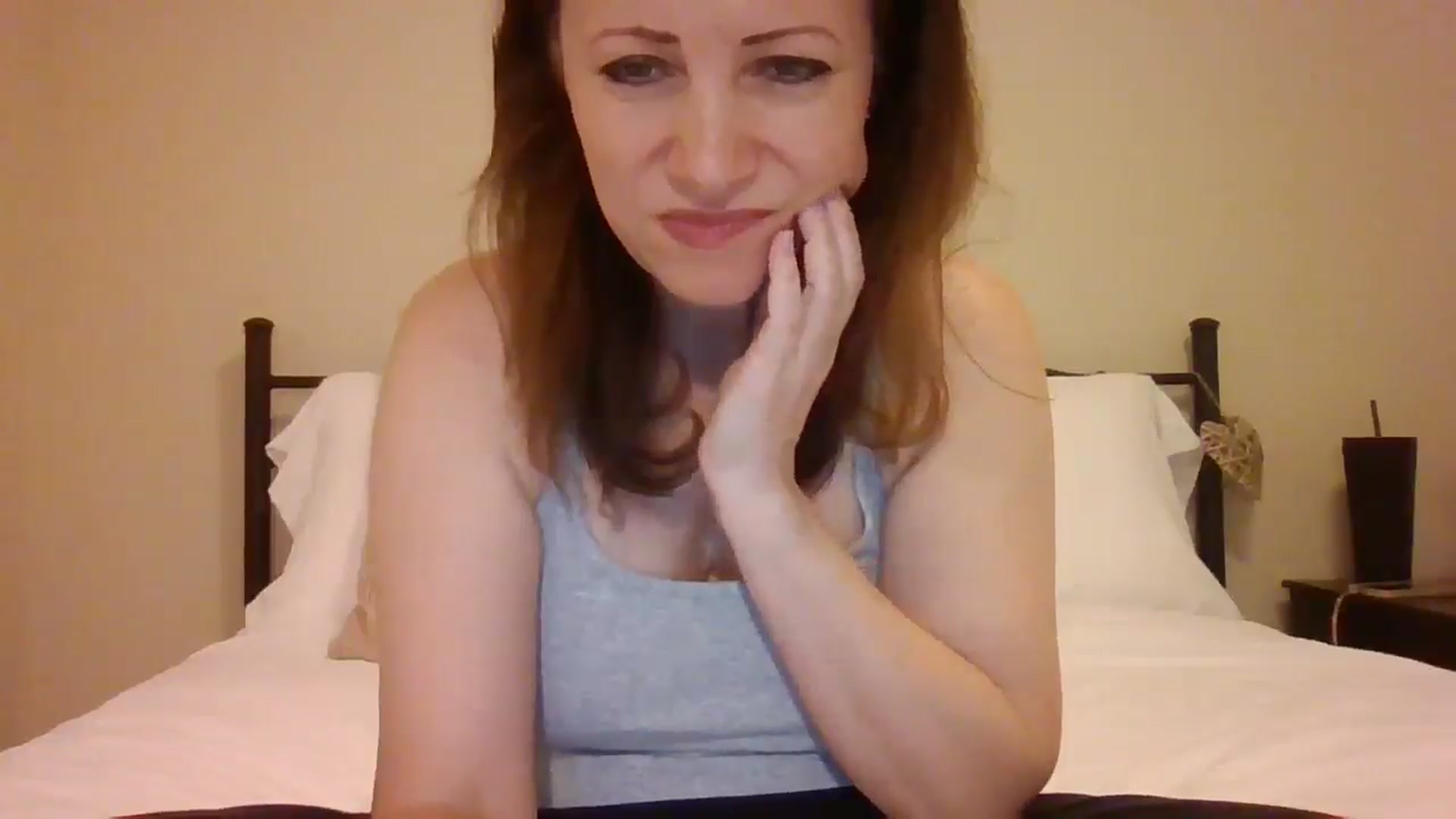 Gallery image thumbnail from LVDOLL's myfreecams stream on, 03/06/2025, 07:01 image 10 of 20