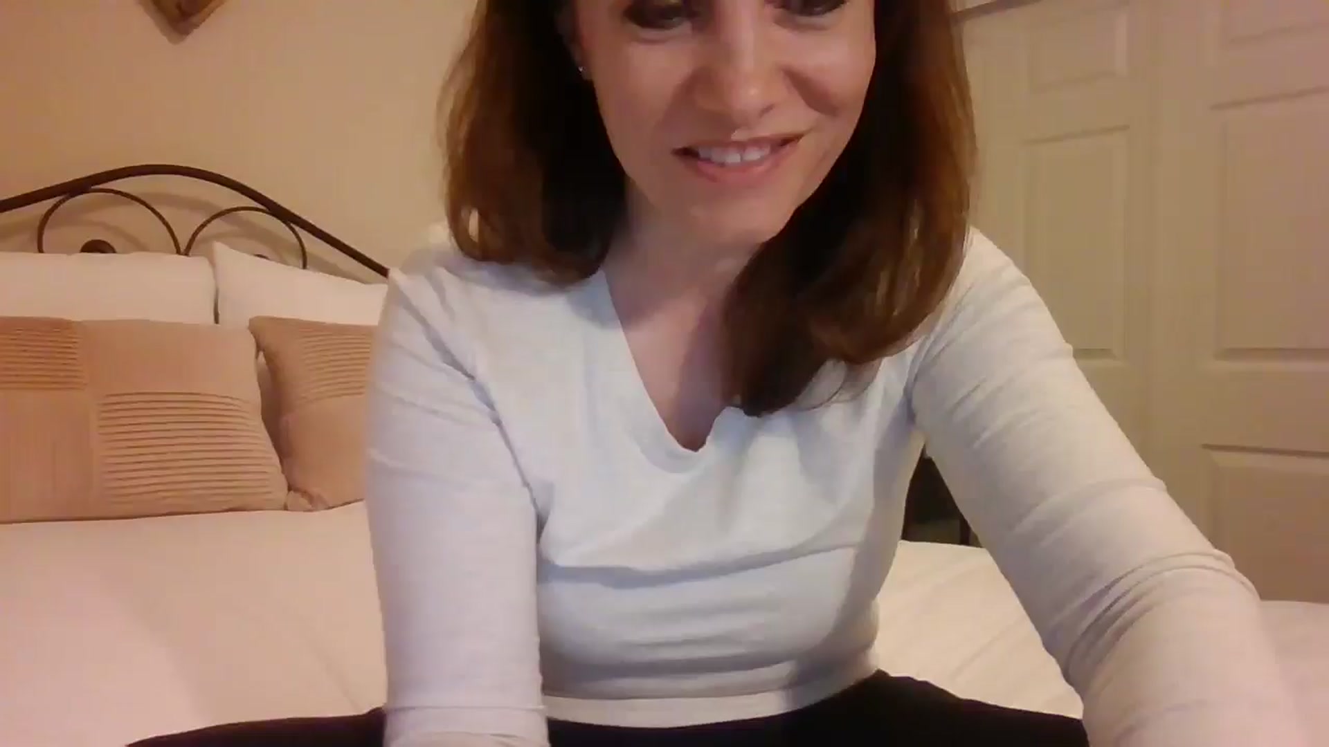 Gallery image thumbnail from LVDOLL's myfreecams stream on, 03/12/2025, 07:09 image 14 of 20