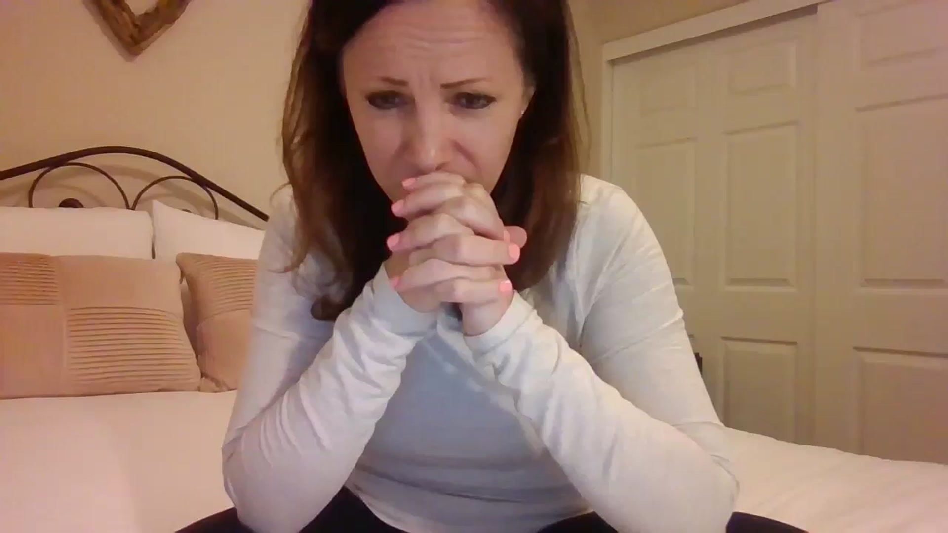 Gallery image thumbnail from LVDOLL's myfreecams stream on, 03/12/2025, 07:09 image 6 of 20