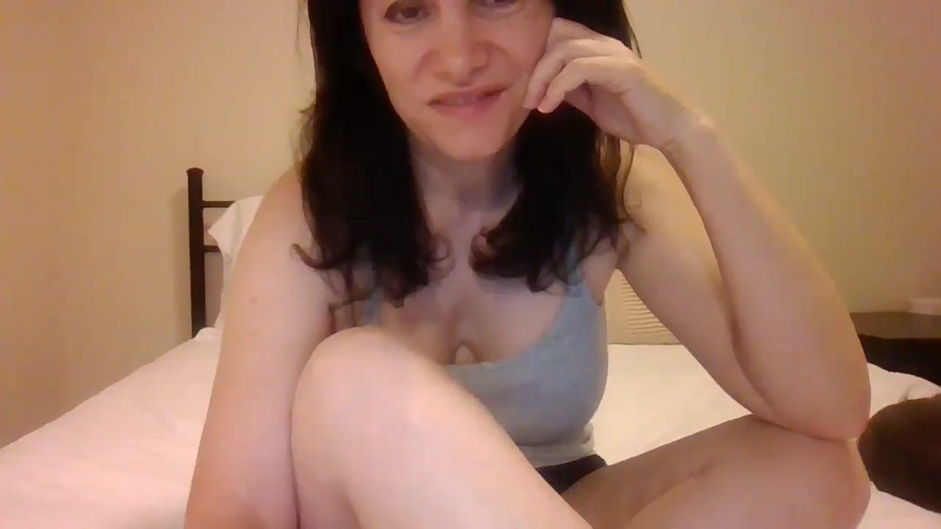 Gallery image thumbnail from LVDOLL's myfreecams stream on, 03/19/2025, 05:25 image 18 of 20
