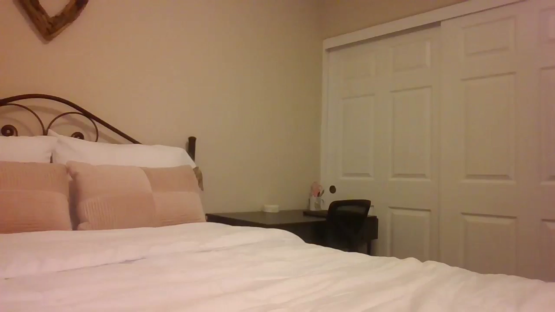 Gallery image thumbnail from LVDOLL's myfreecams stream on, 03/20/2025, 05:08 image 12 of 20