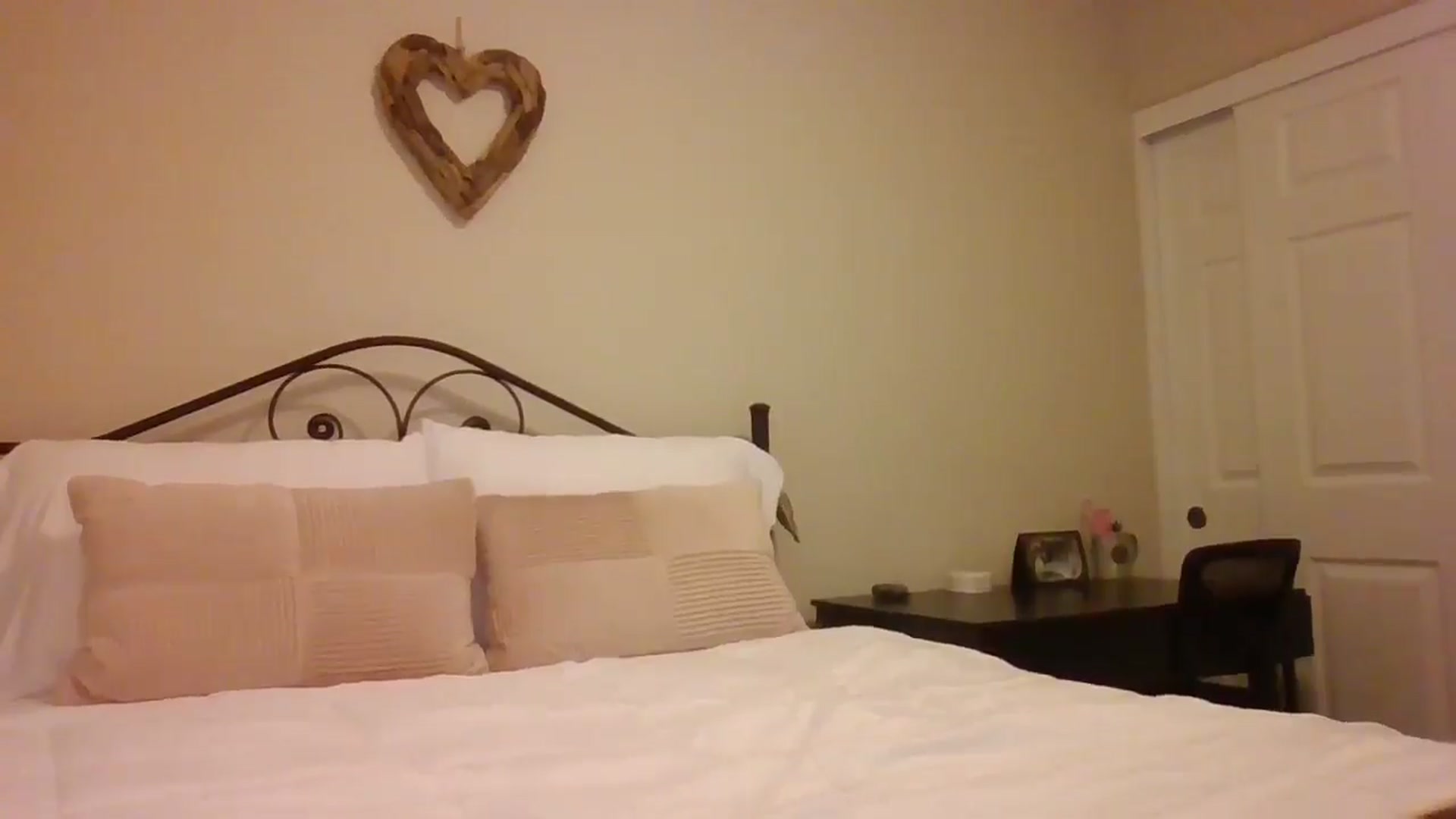Gallery image thumbnail from LVDOLL's myfreecams stream on, 04/03/2025, 04:19 image 3 of 20