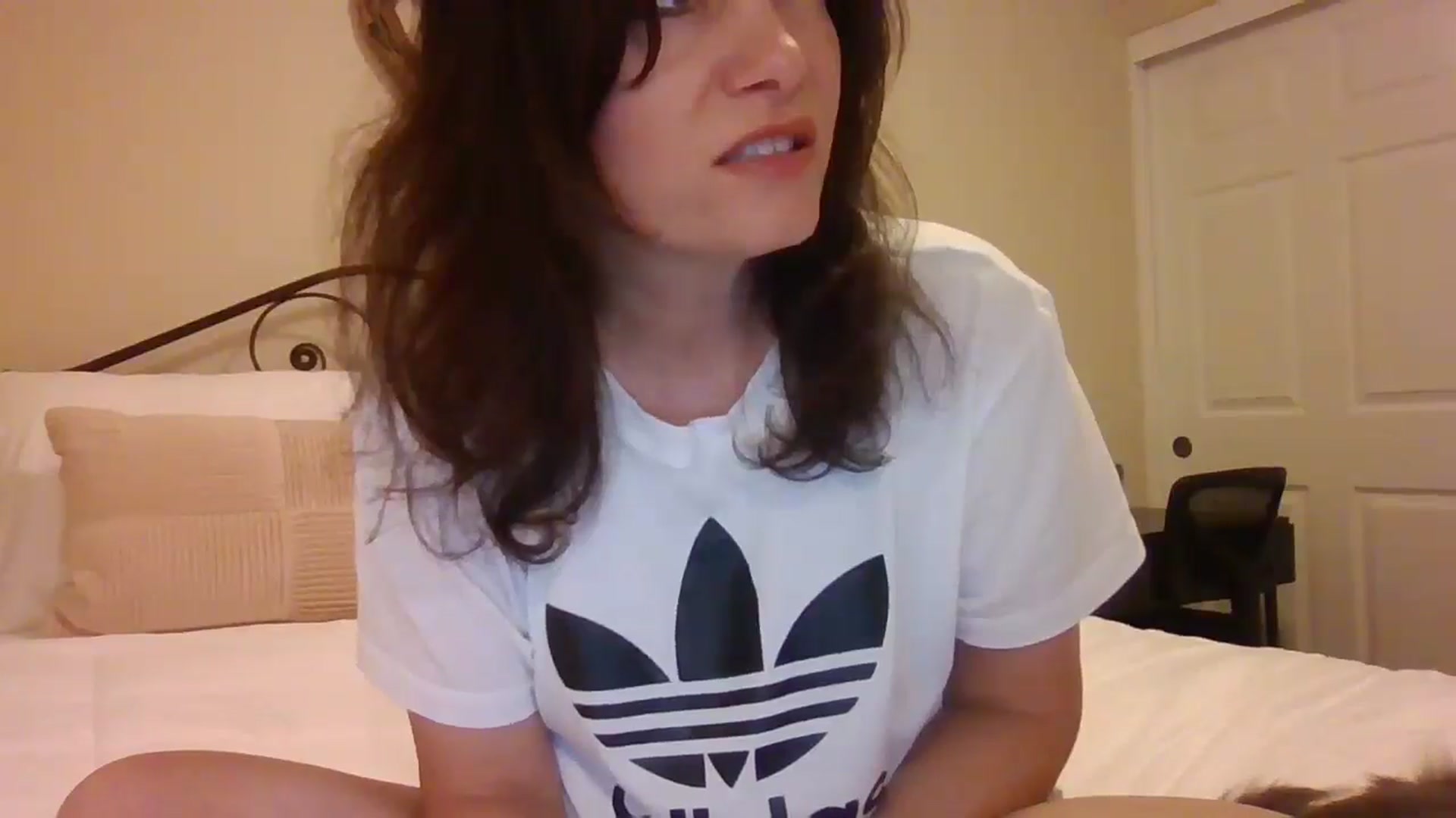 Gallery image thumbnail from LVDOLL's myfreecams stream on, 04/03/2025, 04:19 image 4 of 20