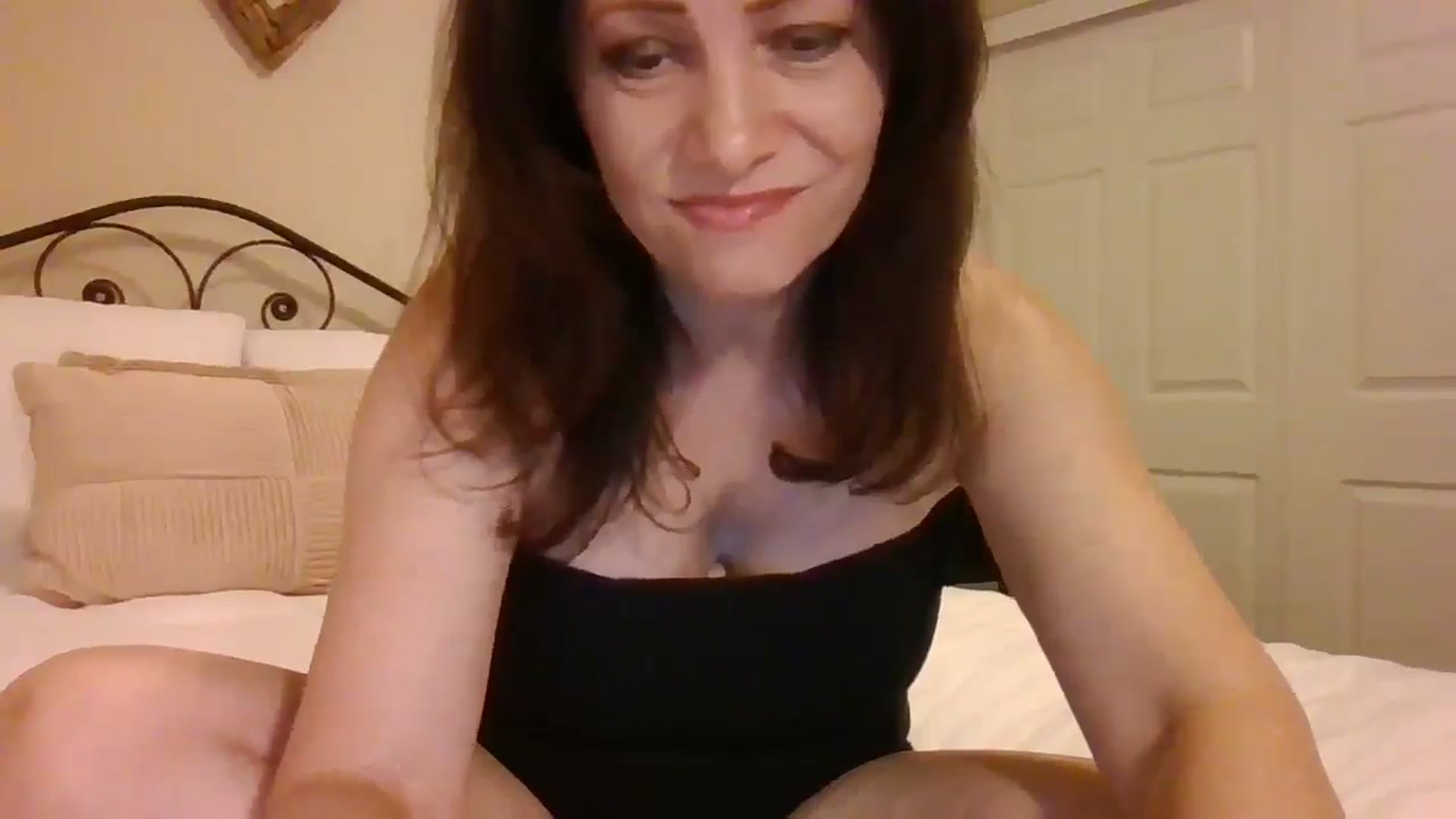 Gallery image thumbnail from LVDOLL's myfreecams stream on, 04/13/2025, 06:09 image 14 of 20