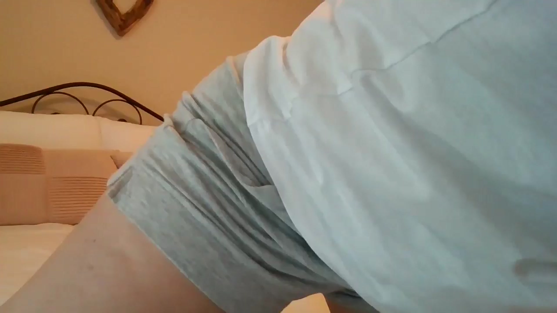 Gallery image thumbnail from LVDOLL's myfreecams stream on, 04/26/2025, 01:46 image 6 of 20
