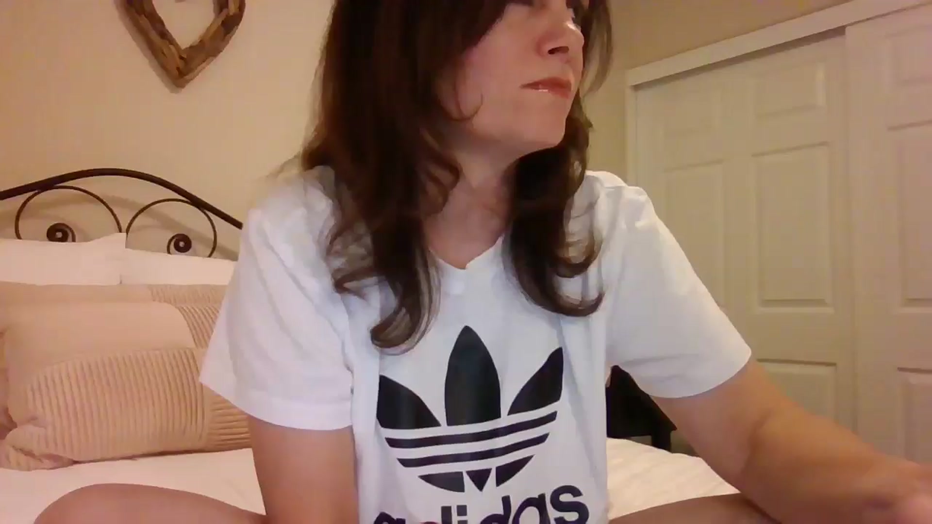 Gallery image thumbnail from LVDOLL's myfreecams stream on, 04/27/2025, 02:51 image 1 of 20